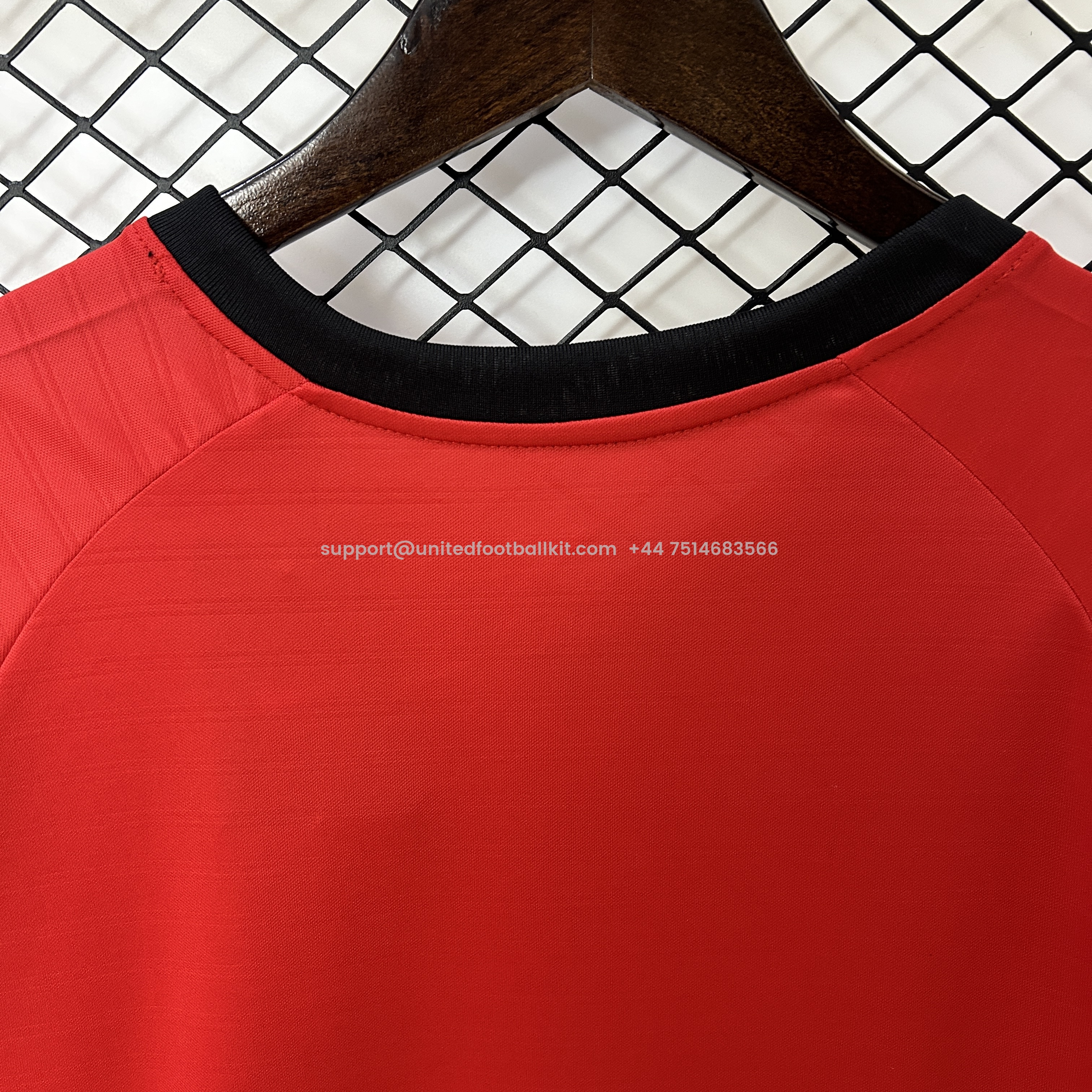 Unitedfootballkit.com | Retro Atletico Madrid 2001-02 Away Jersey -Customize Name, Number and Patch | Worldwide Shipping