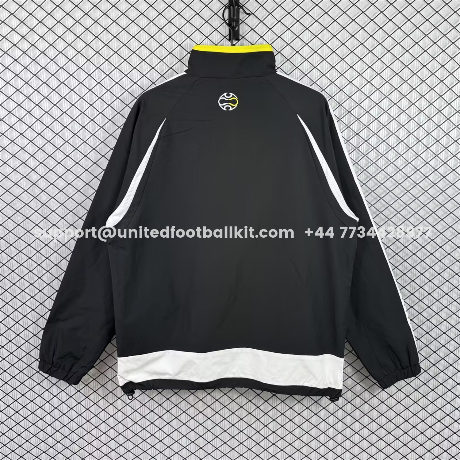 Unitedfootballkit.com | Retro Real Madrid 2006-07 Windbreaker Jacket - Black And White -Customize Name, Number and Patch | Worldwide Shipping
