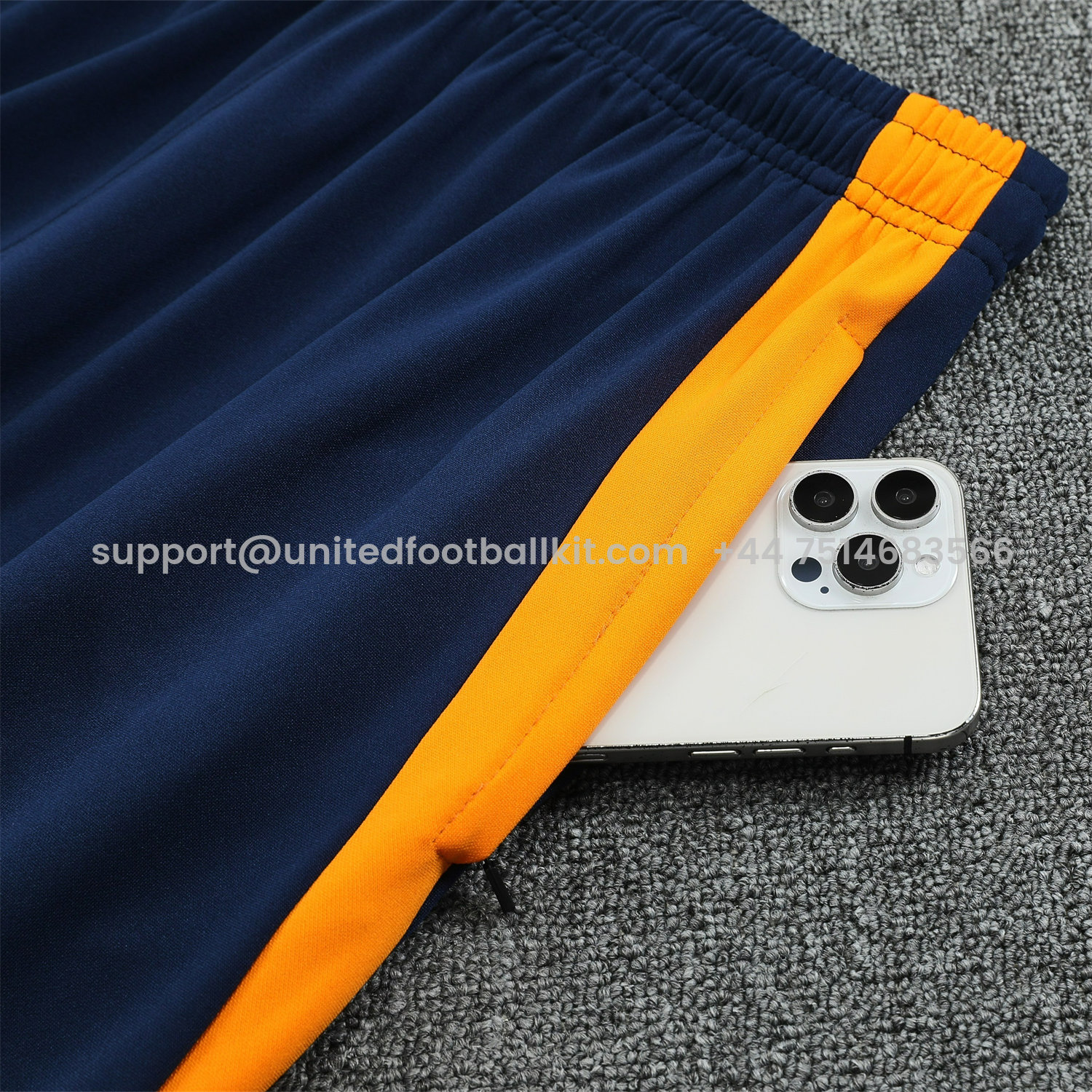 Unitedfootballkit.com | Real Madrid 25-26 POLO Short-Sleeve Training Set - Deep Blue Top and Pants with Yellow Stripes -Customize Name, Number and Patch | Worldwide Shipping
