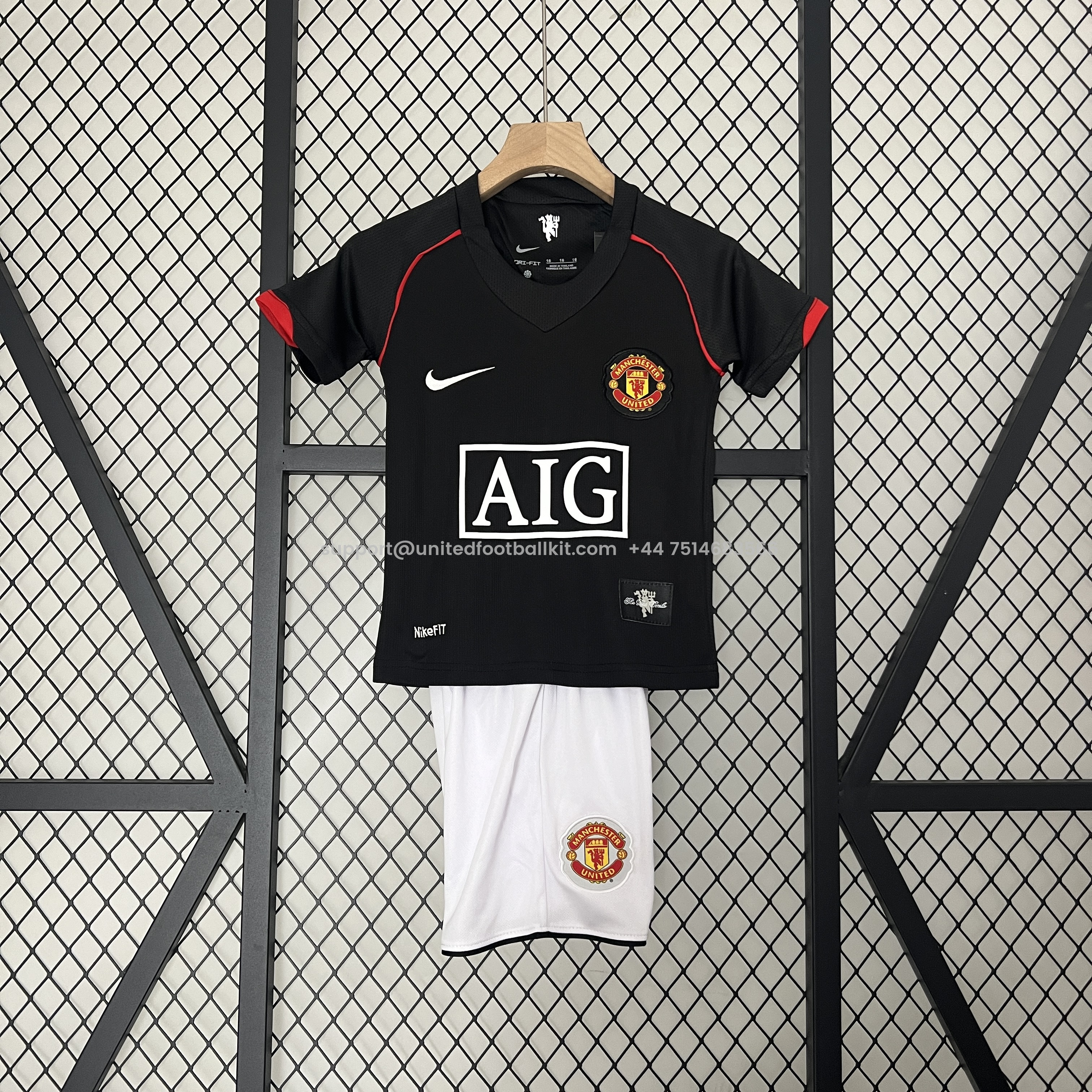 Unitedfootballkit.com | Retro Manchester United 2007-08 Away Stadium Kids Kit -Customize Name, Number and Patch | Worldwide Shipping