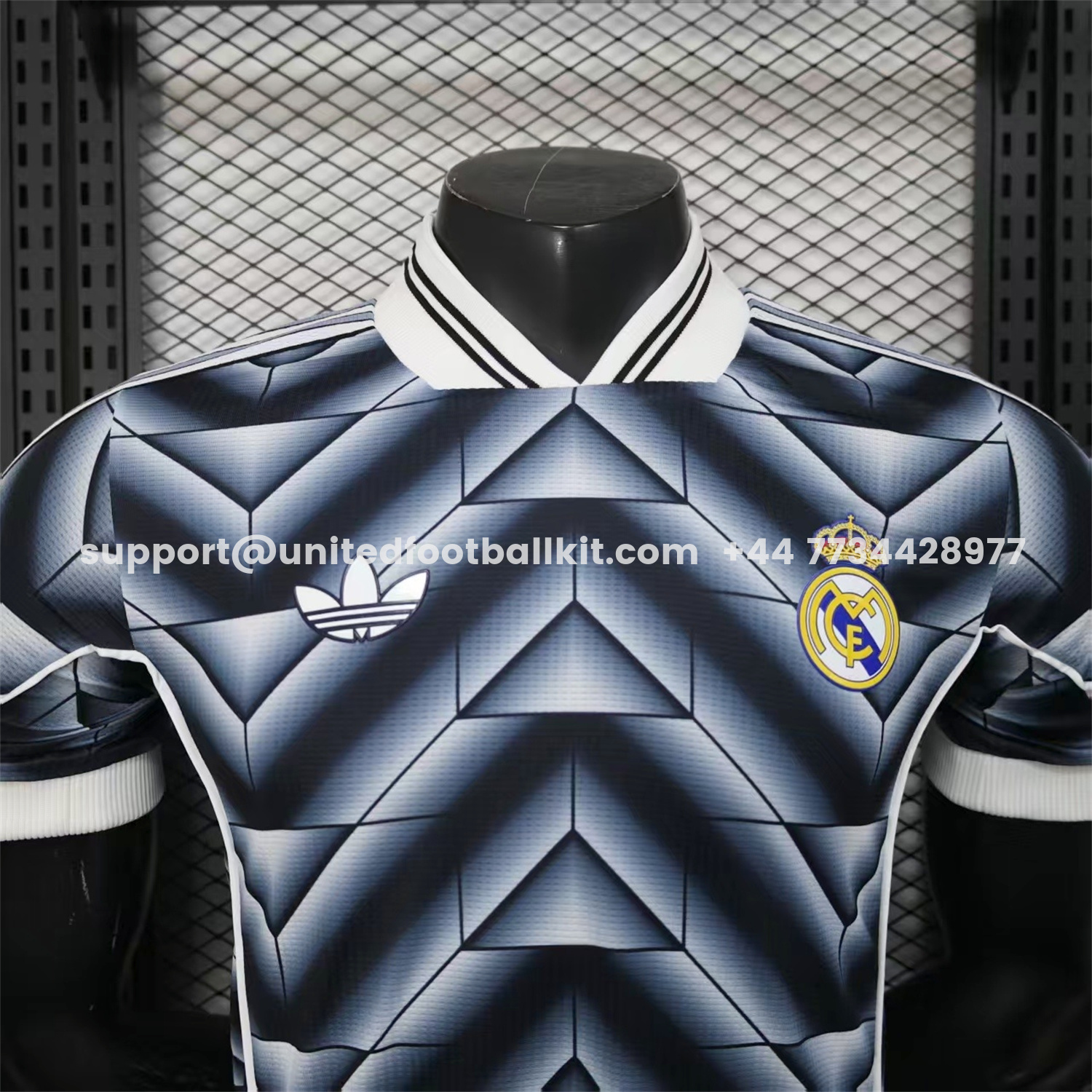 Unitedfootballkit.com | Real Madrid 25-26 Refracted Black Light White Special Jersey - Player Version -Customize Name, Number and Patch | Worldwide Shipping