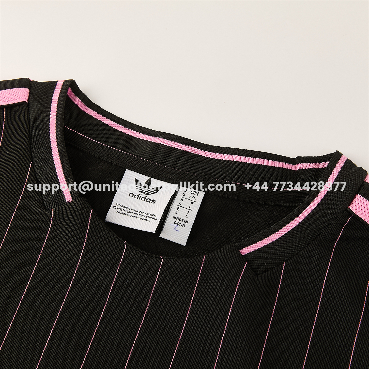 Unitedfootballkit.com | Juventus 26-27 Short-Sleeve Training Set - Pink Lines Black Top & Shorts -Customize Name, Number and Patch | Worldwide Shipping