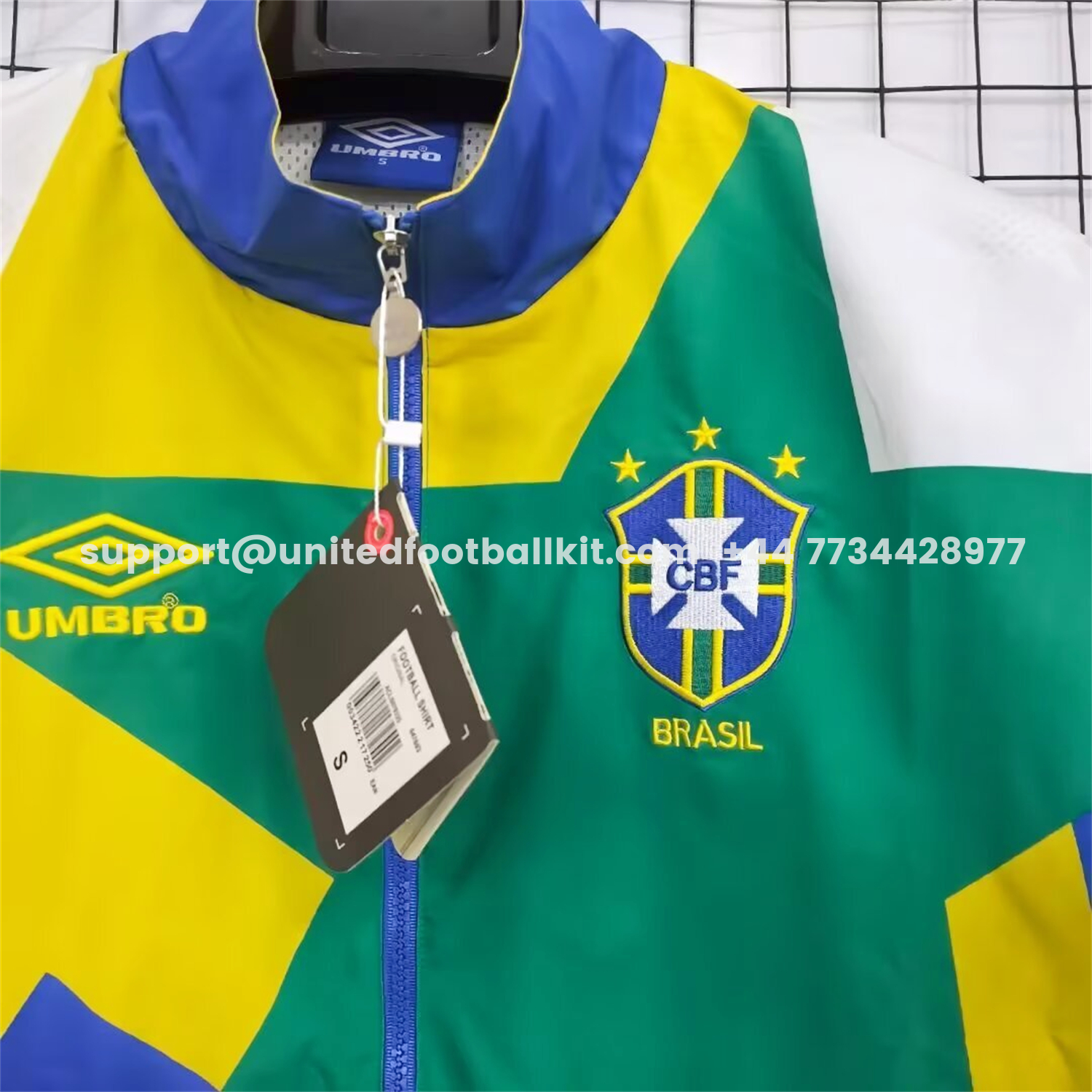 Unitedfootballkit.com | Brazil 2026 Windbreaker Jacket - Green Star -Customize Name, Number and Patch | Worldwide Shipping