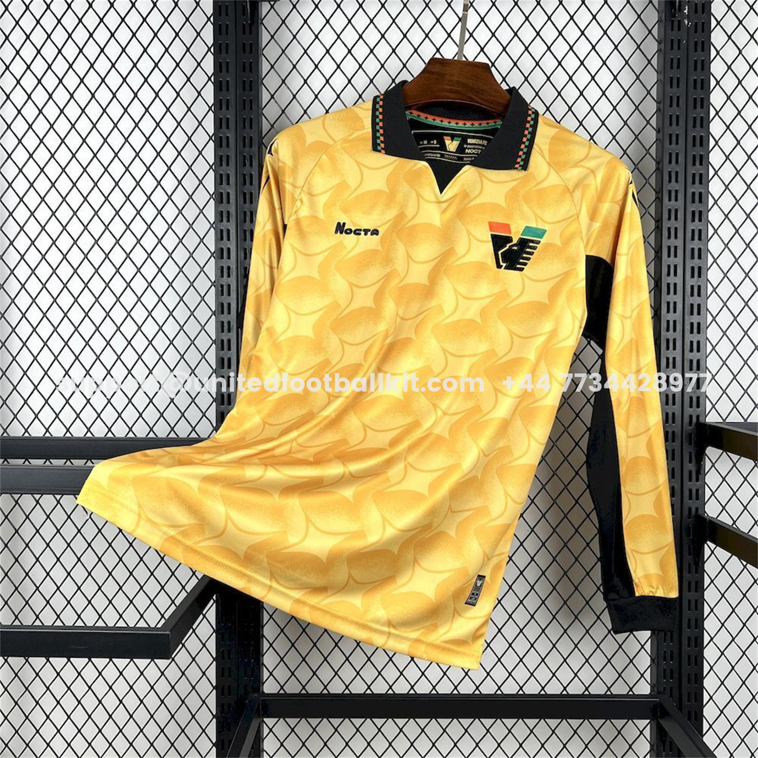 Unitedfootballkit.com | Venezia FC 25-26 Goalkeeper Yellow Unsponsored Long Sleeves Jersey - Fans Version -Customize Name, Number and Patch | Worldwide Shipping