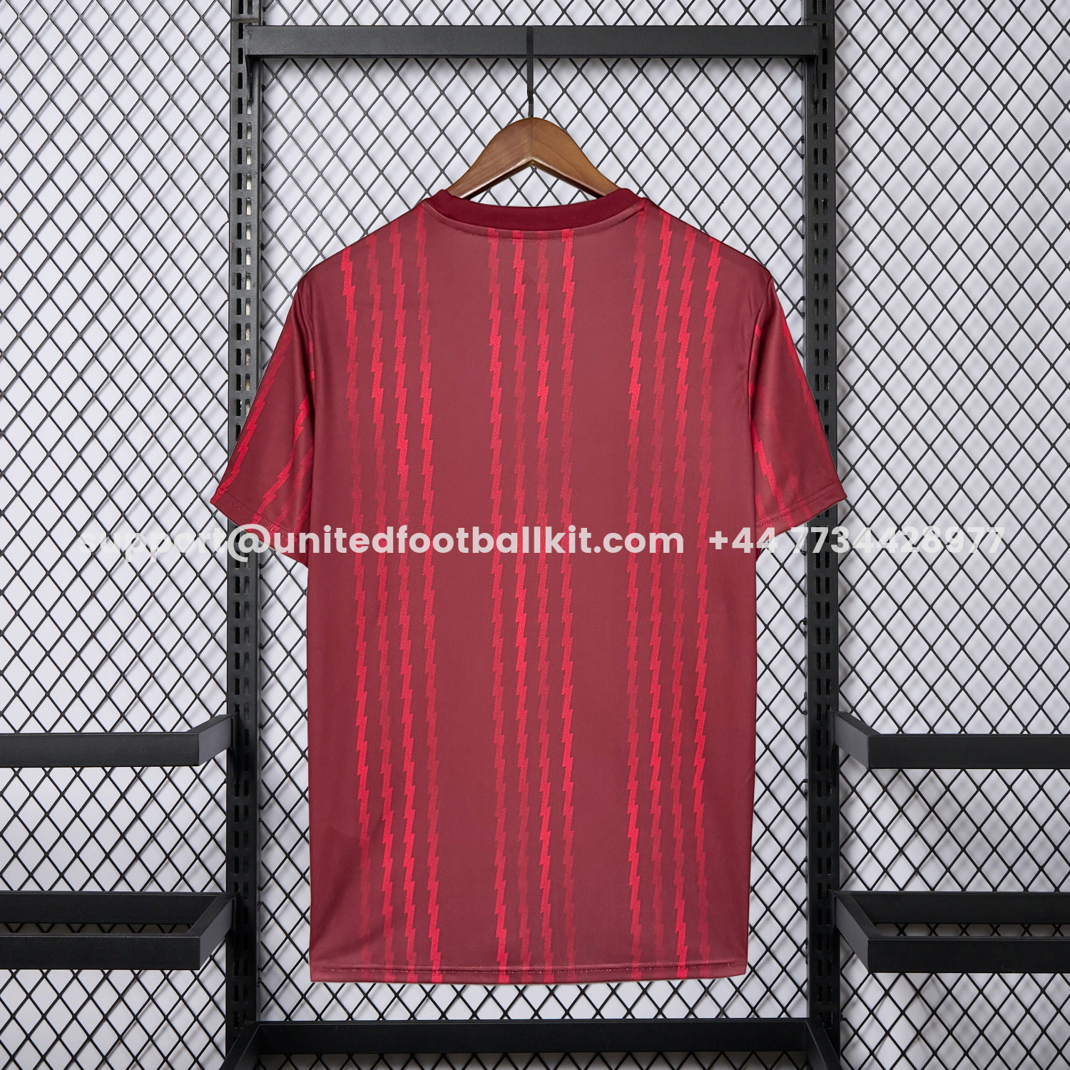 Unitedfootballkit.com | Arsenal 26-27 Red Lines Training Jersey - Fans Version -Customize Name, Number and Patch | Worldwide Shipping