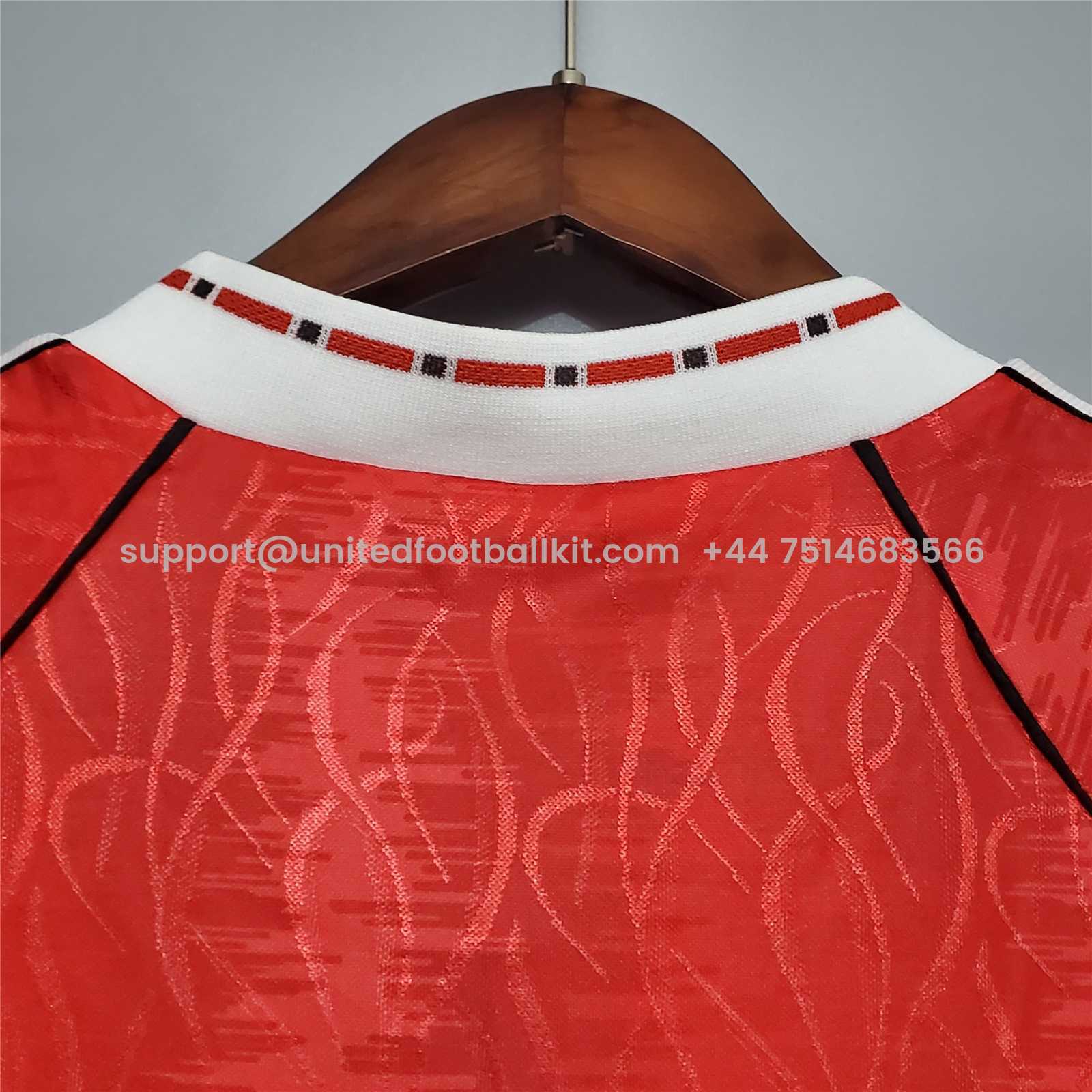 Unitedfootballkit.com | Retro Manchester United 91-92 Home Jersey -Customize Name, Number and Patch | Worldwide Shipping