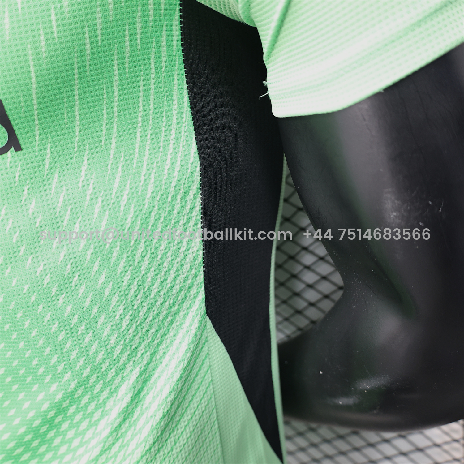 Unitedfootballkit.com | Liver.pool 25-26 Green Goalkeeper Jersey - Player Version -Customize Name, Number and Patch | Worldwide Shipping