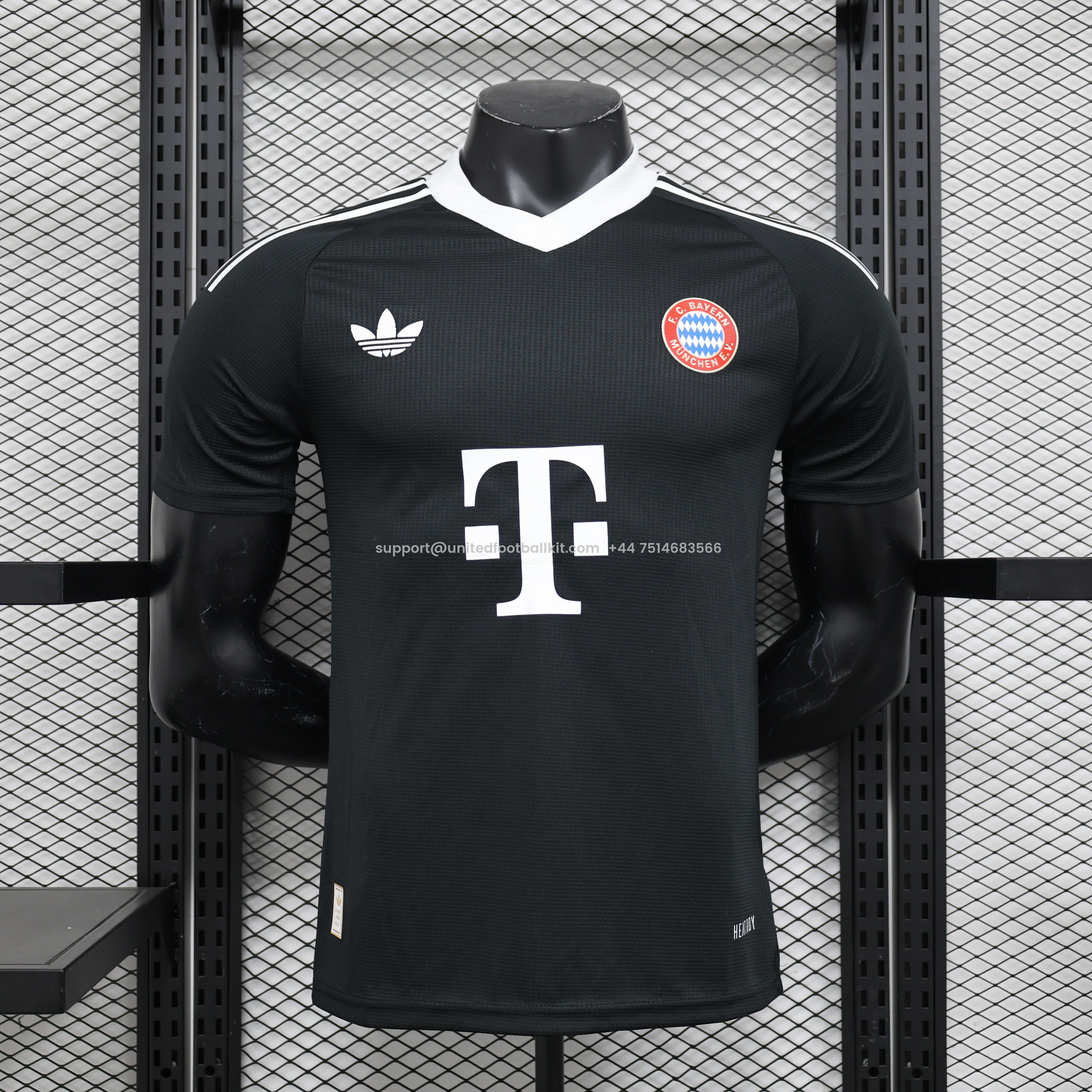 Unitedfootballkit.com | Bayern Munich 24-25 Third Goalkeeper Black Jersey - Player Version -Customize Name, Number and Patch | Worldwide Shipping