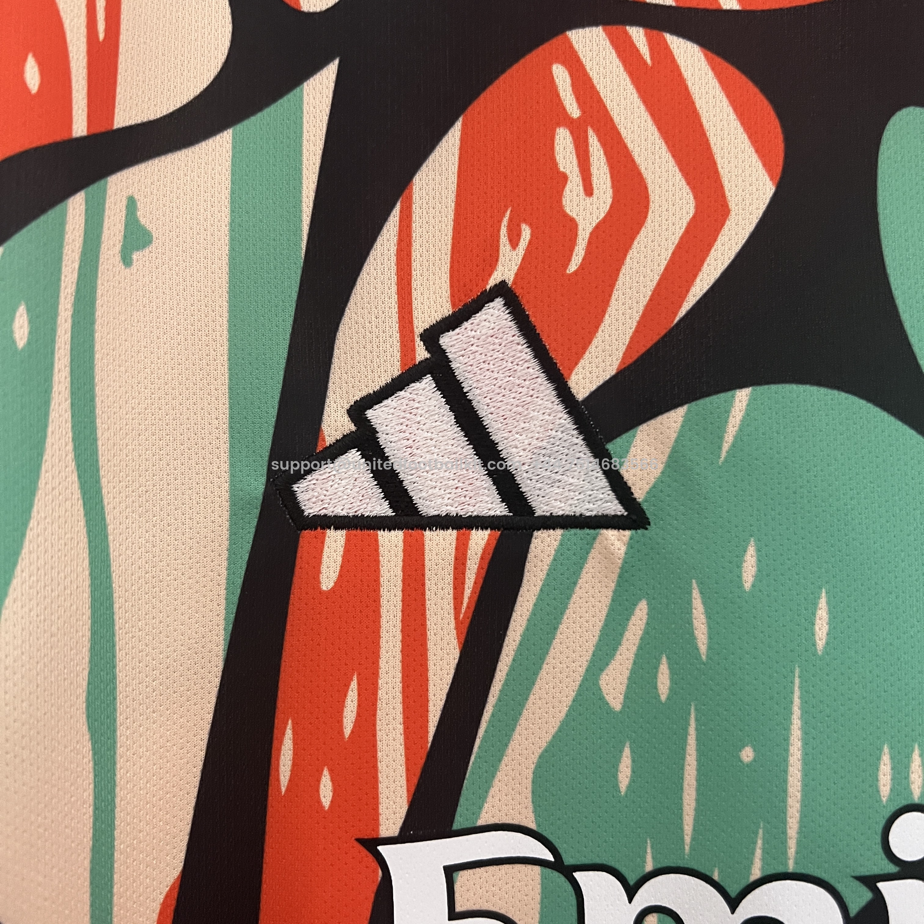 Unitedfootballkit.com | Arsenal 24-25 Red Green Pre-match Jersey - Fans Version -Customize Name, Number and Patch | Worldwide Shipping