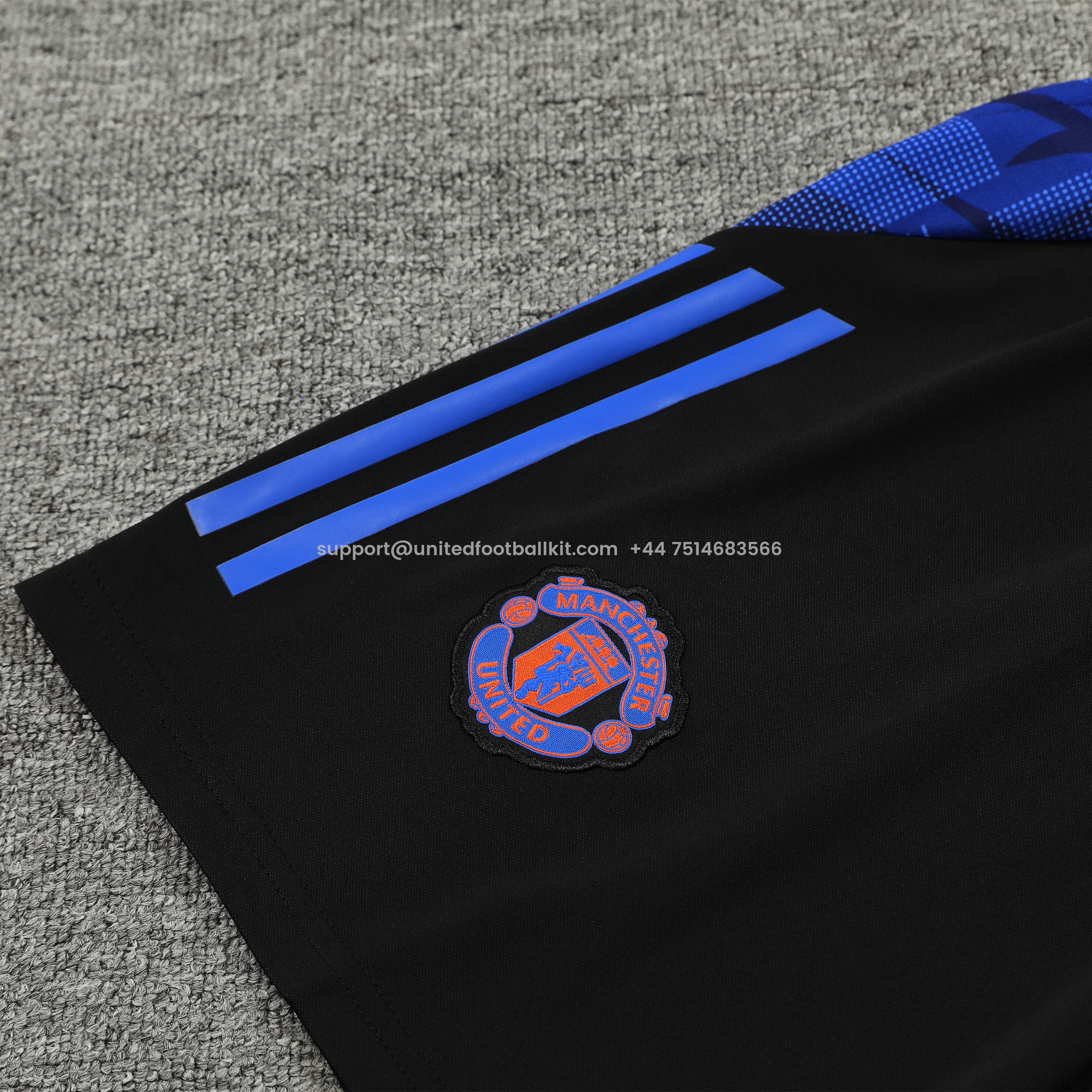 Unitedfootballkit.com | Manchester United 24-25 Short-Sleeve Training Set - Pink Top and Black Shorts -Customize Name, Number and Patch | Worldwide Shipping