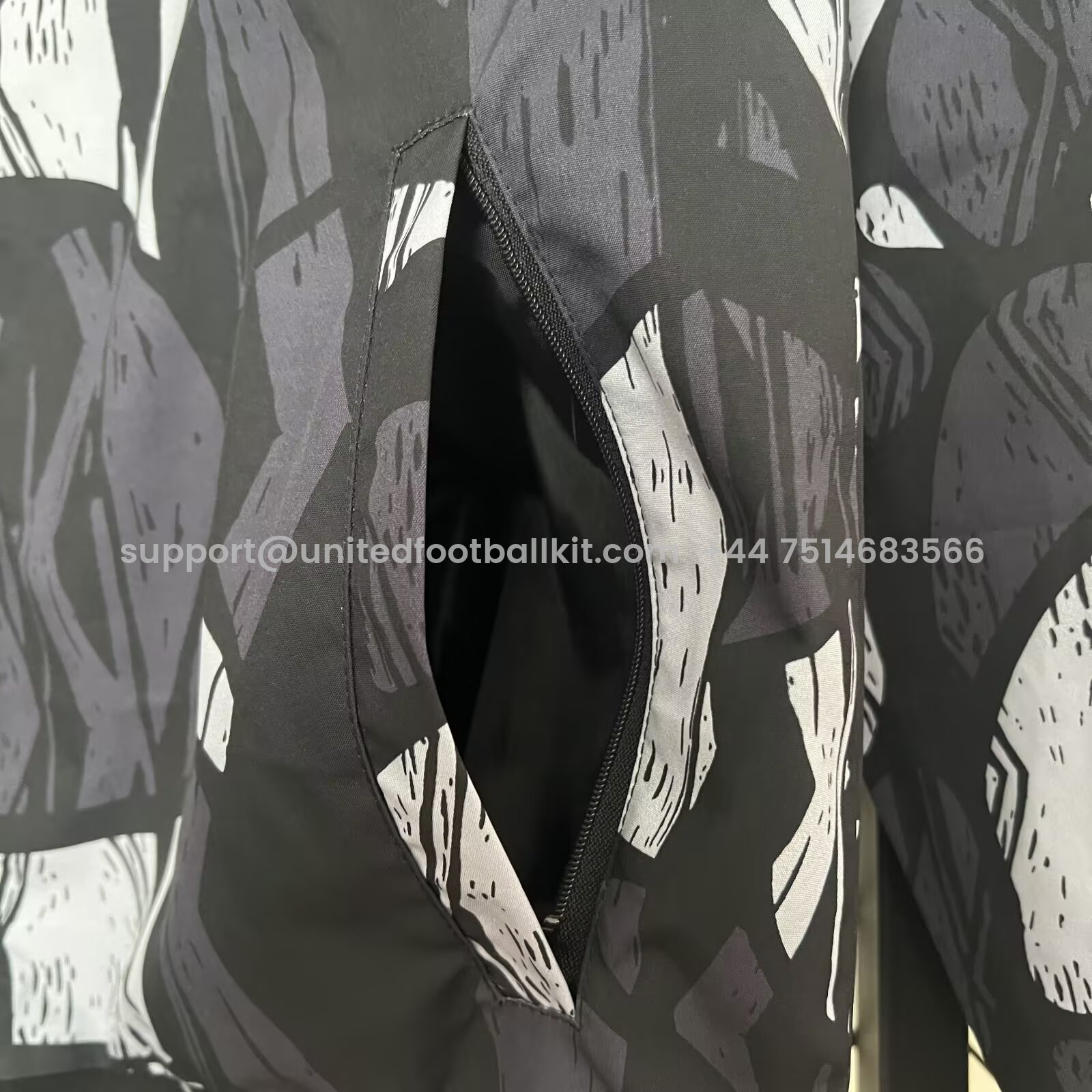 Unitedfootballkit.com | Arsenal 24-25 Black Windbreaker Jacket -Customize Name, Number and Patch | Worldwide Shipping