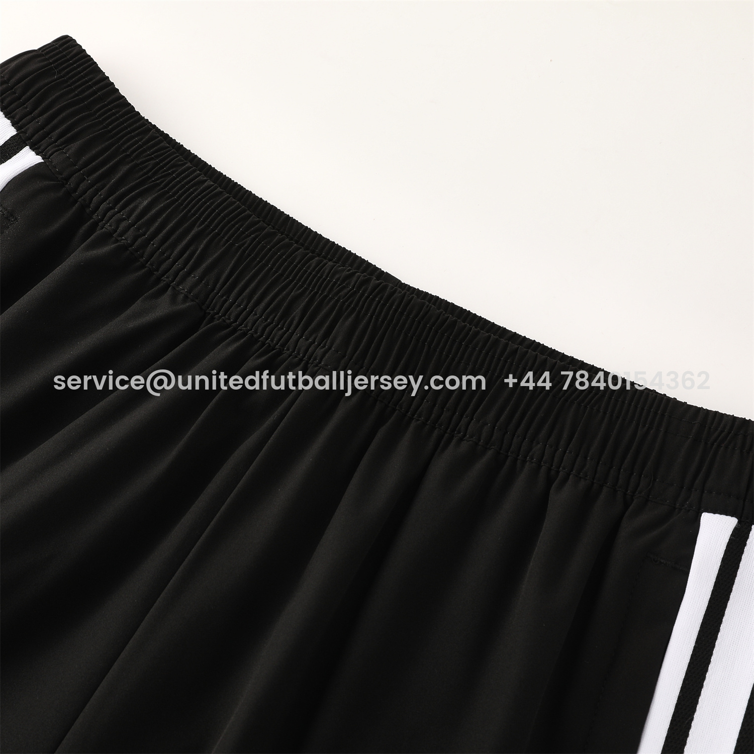 foot-Germany 2026 Hooded Windbreaker Training Set - Black Red Top and Pants