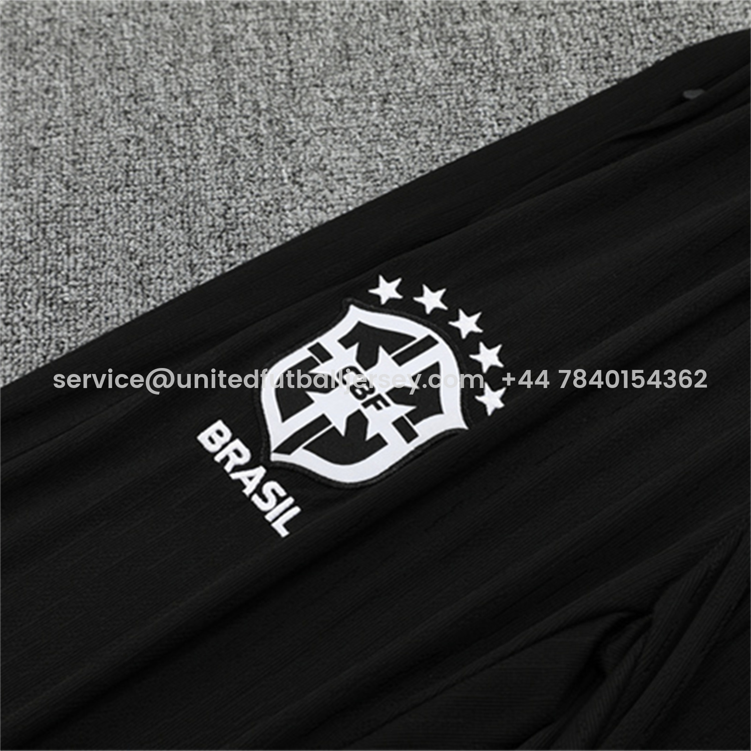 foot-Brazil 25-26 Kids Long Sleeve Training Set - Player Version - Orange Top and Black Pants