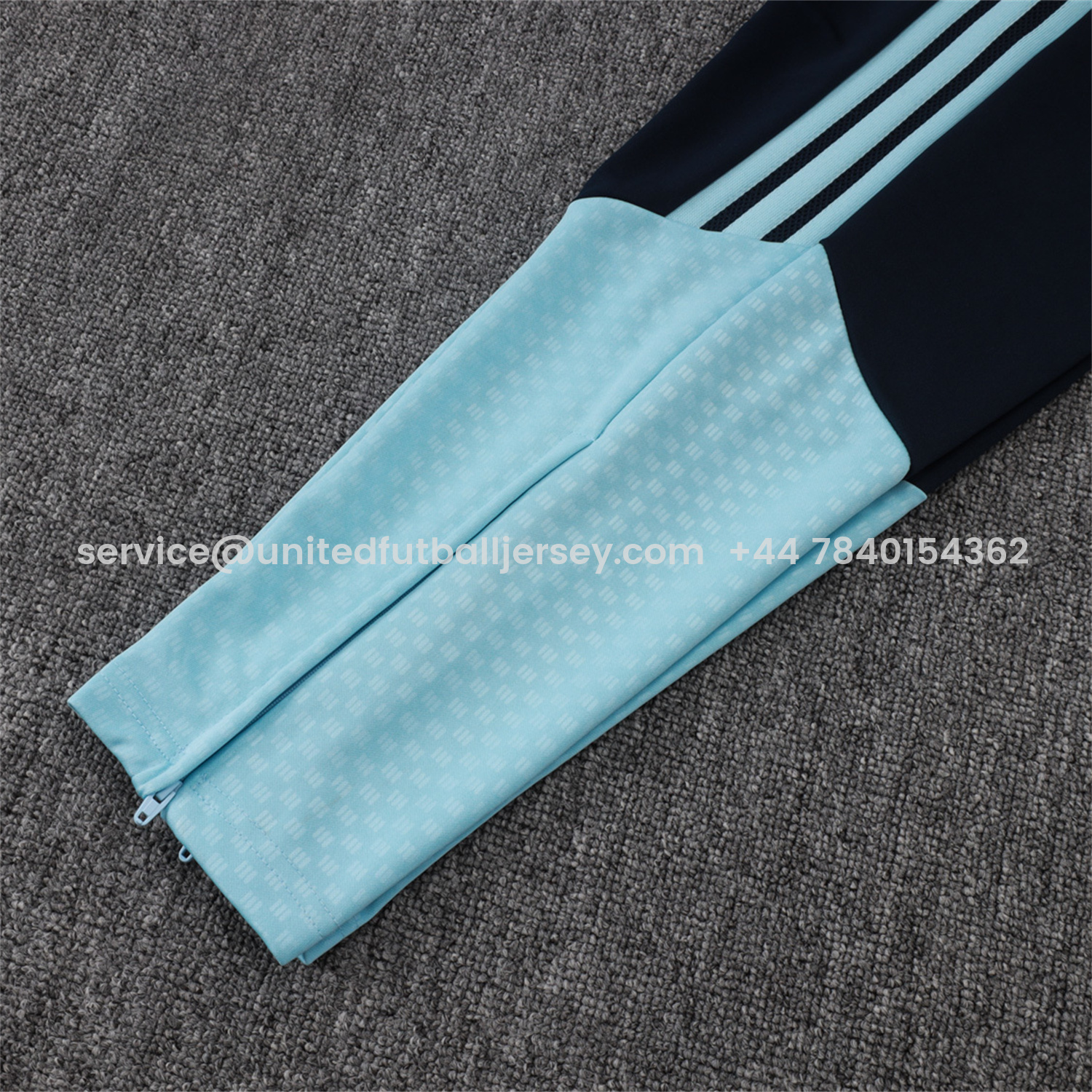 foot-Argentina 25-26 Windbreaker Training Set - Light Blue Top and Black Pants