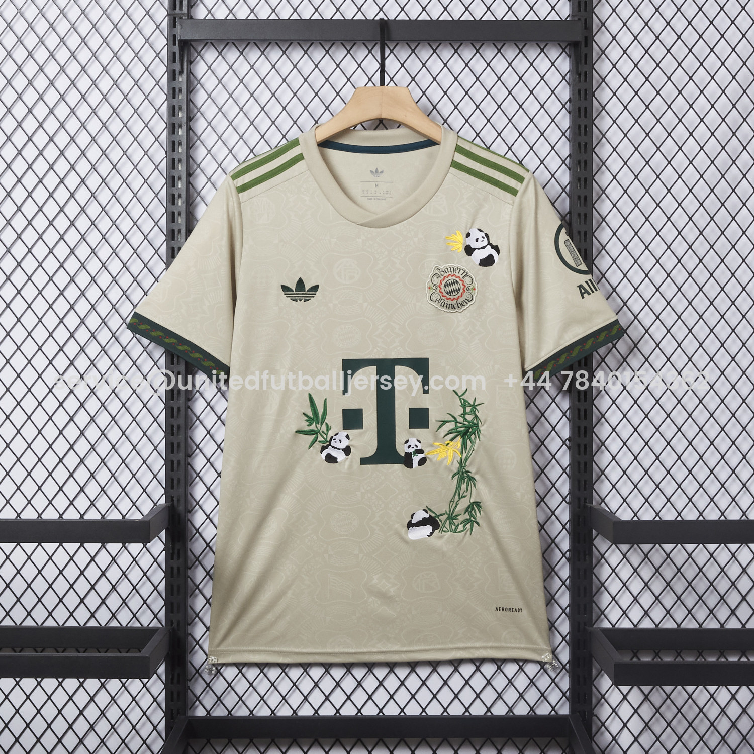 foot-【Panda Bamboo Embroidered Version】Bayern Munich 25-26 Oktoberfest Jersey - Fans Version