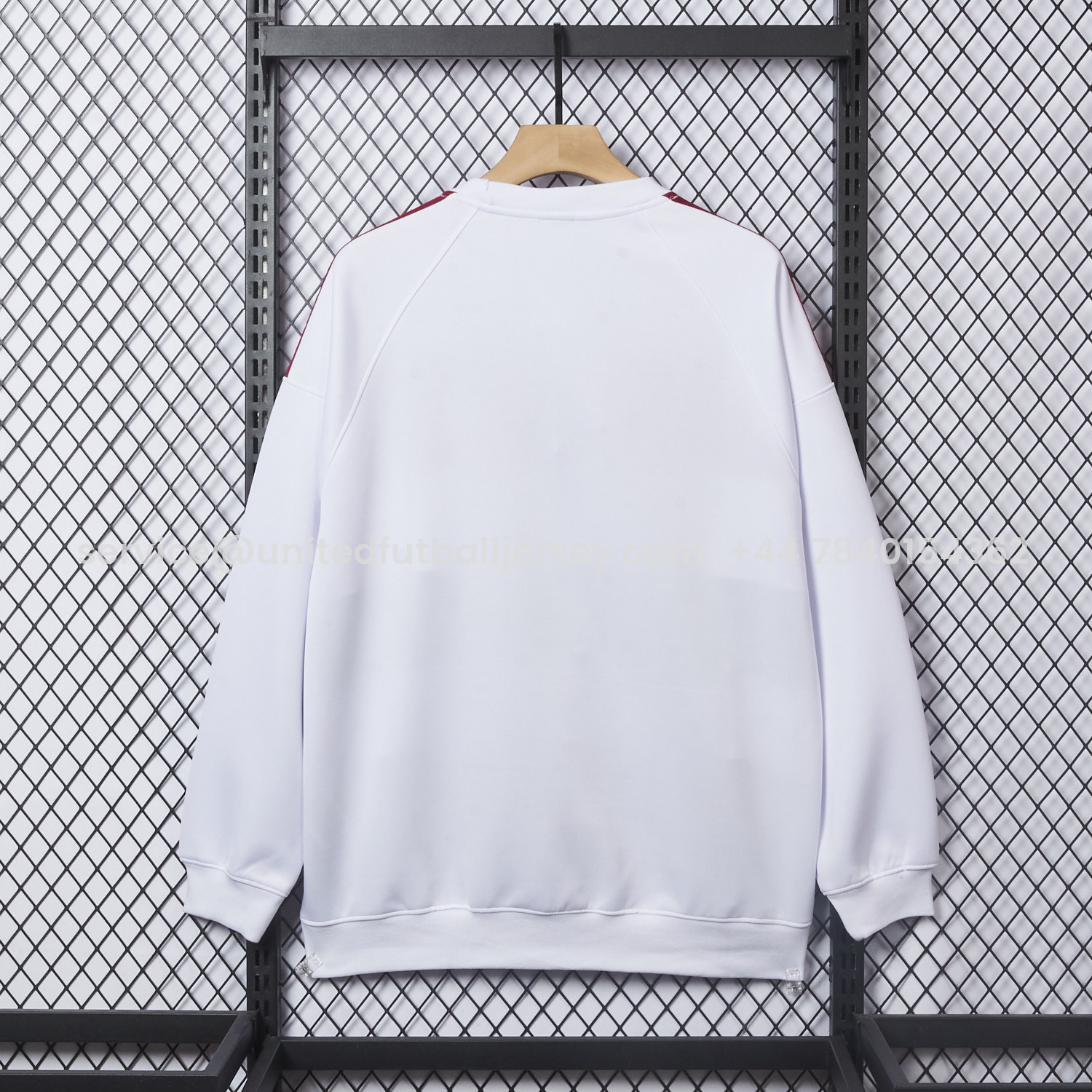 foot-Bayern Munich 25-26 White Stripes Unisex Pullover Hoodie