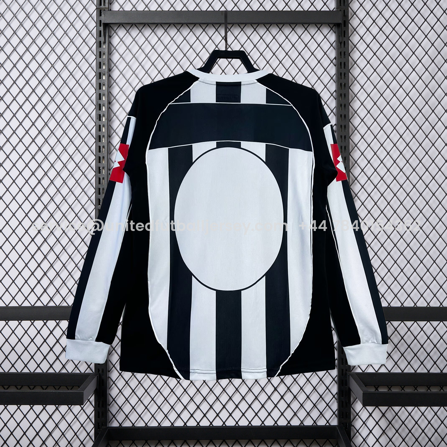 foot-Retro Juventus 2002-03 European Home Long Sleeves Jersey