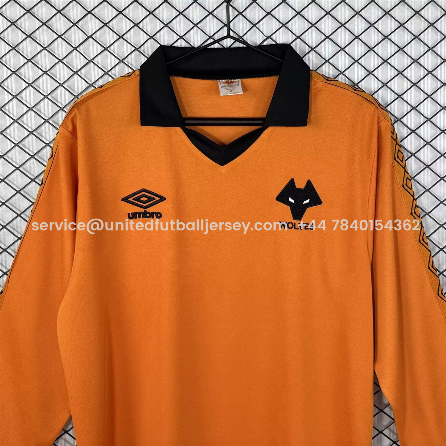 foot-Retro Wolverhampton Wanderers Wolves 1979-82 Home Long Sleeves Jersey - Fans Version