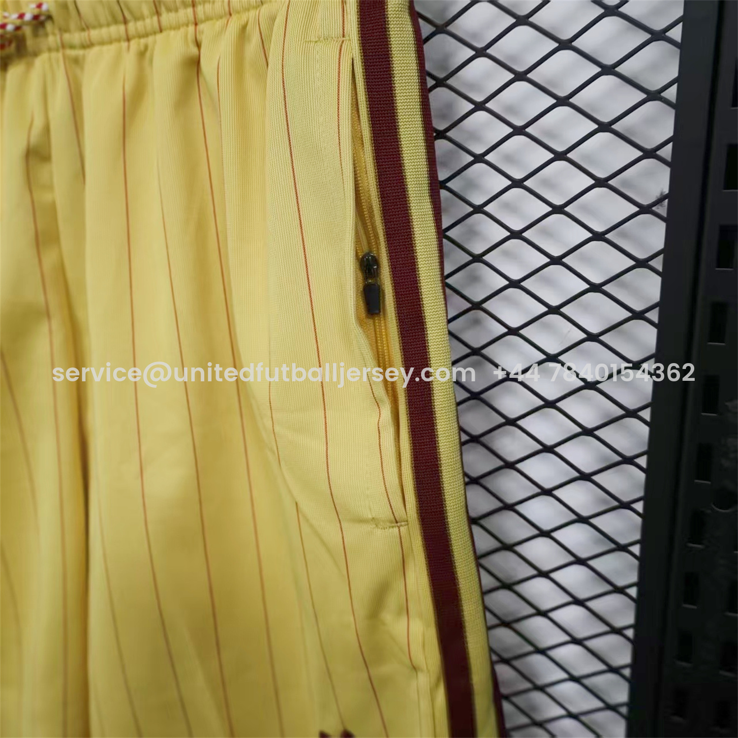 foot-Arsenal 25-26 Trefoil Yellow Travel Shorts - Player Version