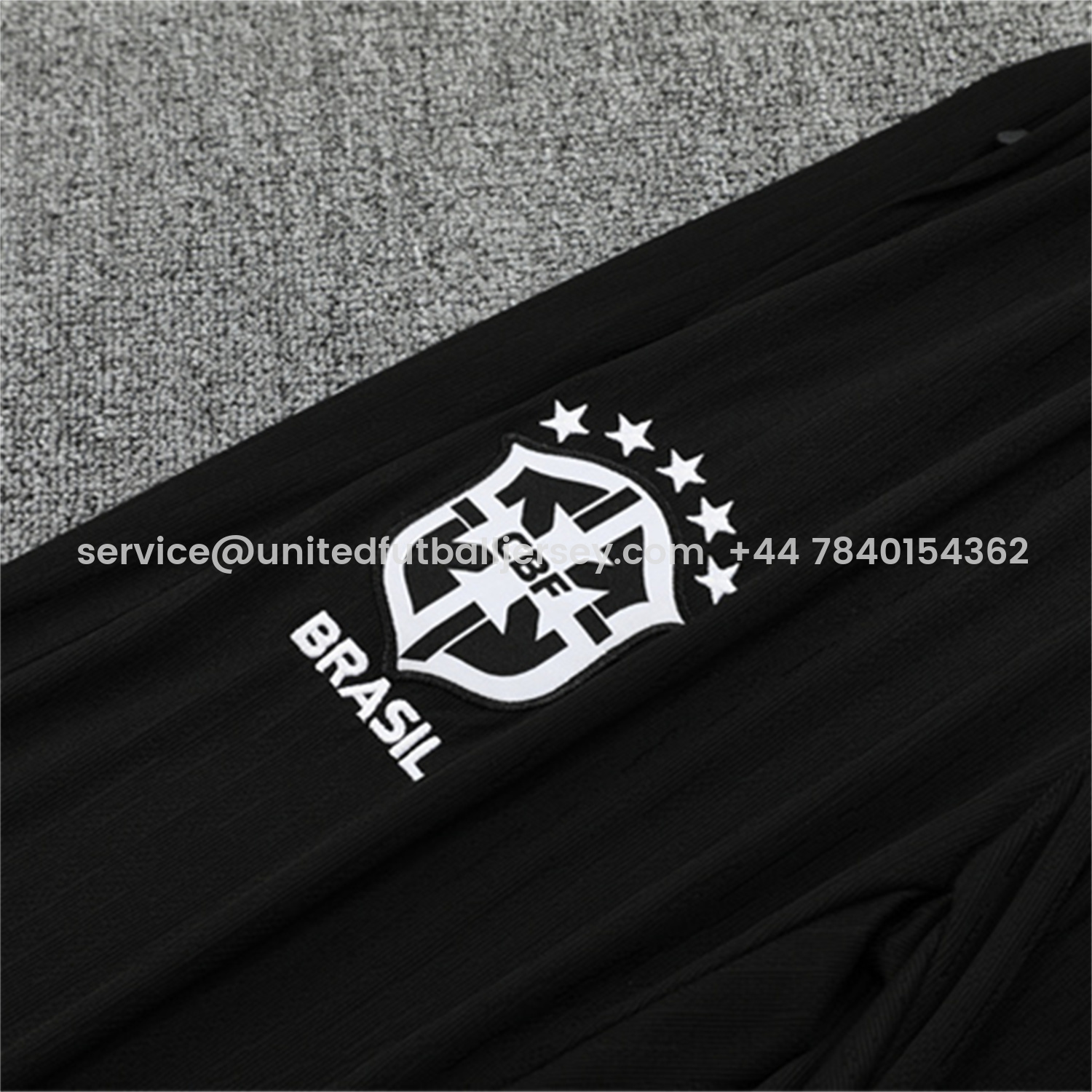 foot-Brazil 25-26 Long Sleeve Training Set - Player Version - Yellow Top and Black Pants