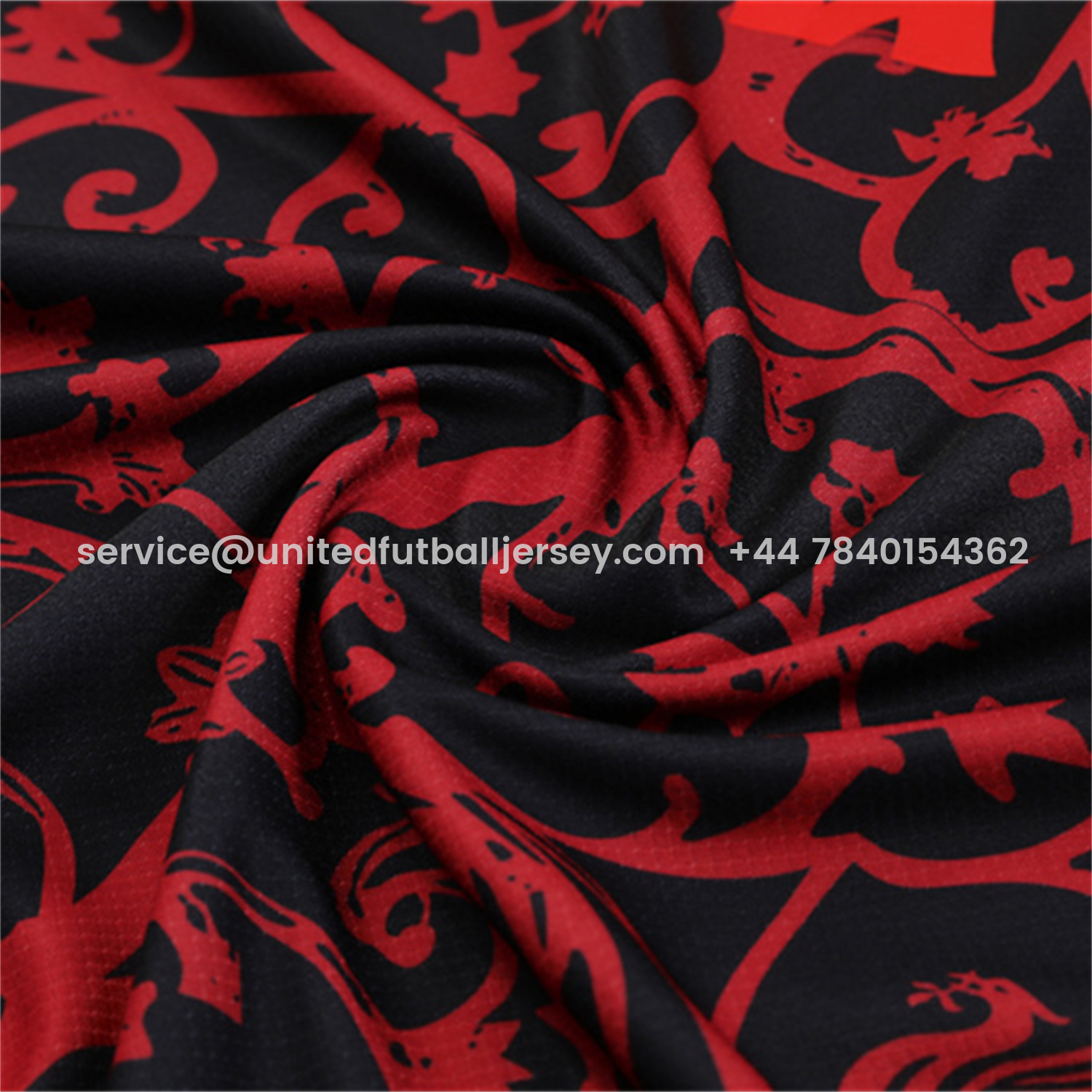 foot-Liver.pool 25-26 Short-Sleeve Training Set - Red Camouflage Top & Black Shorts