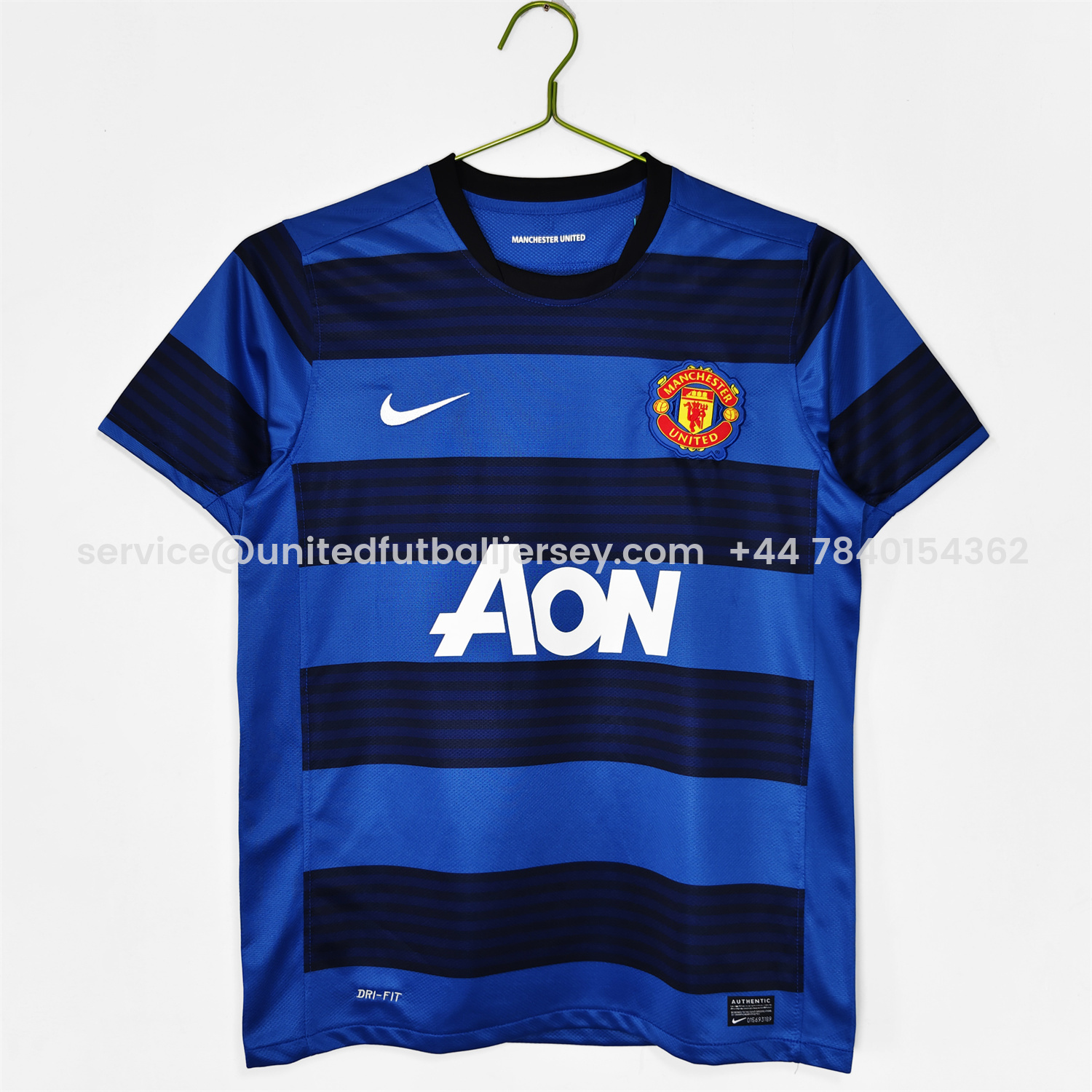 foot-Retro Manchester United 2011-12 Away Jersey