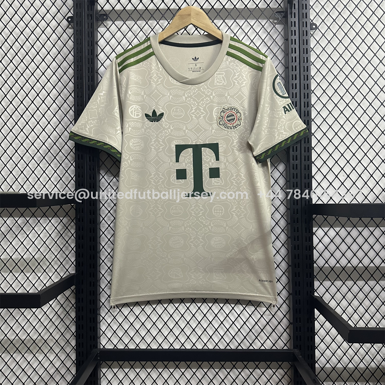 foot-Bayern Munich 25-26 Oktoberfest Jersey - Fans Version