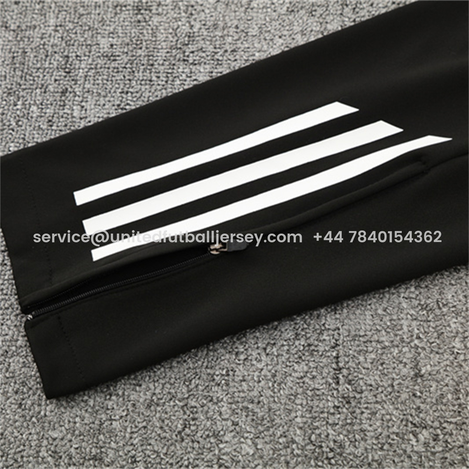 foot-Liver.pool 25-26 Long Sleeve Training Set - Green Top & Black Pants