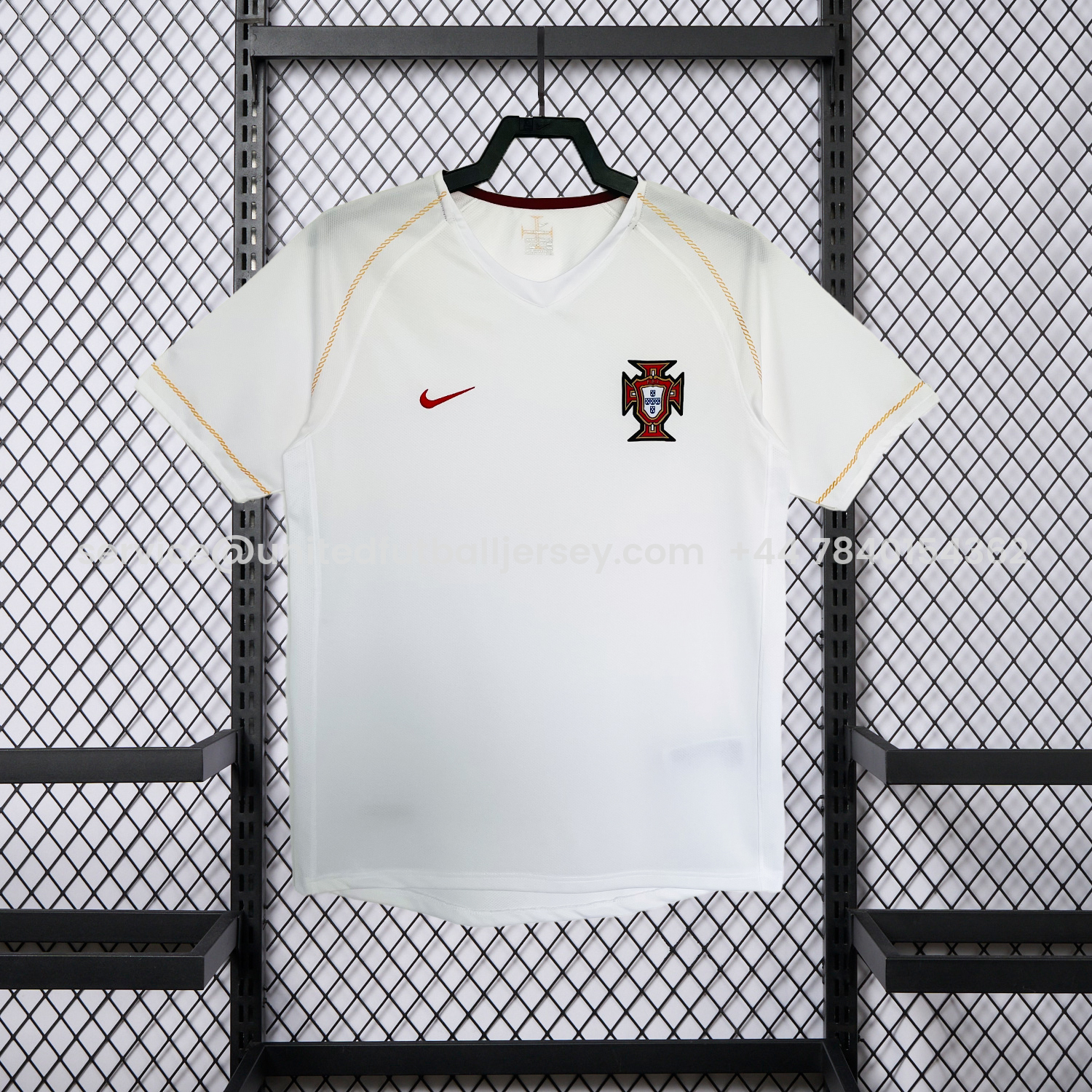 foot-Retro Portugal 2006 Away Jersey