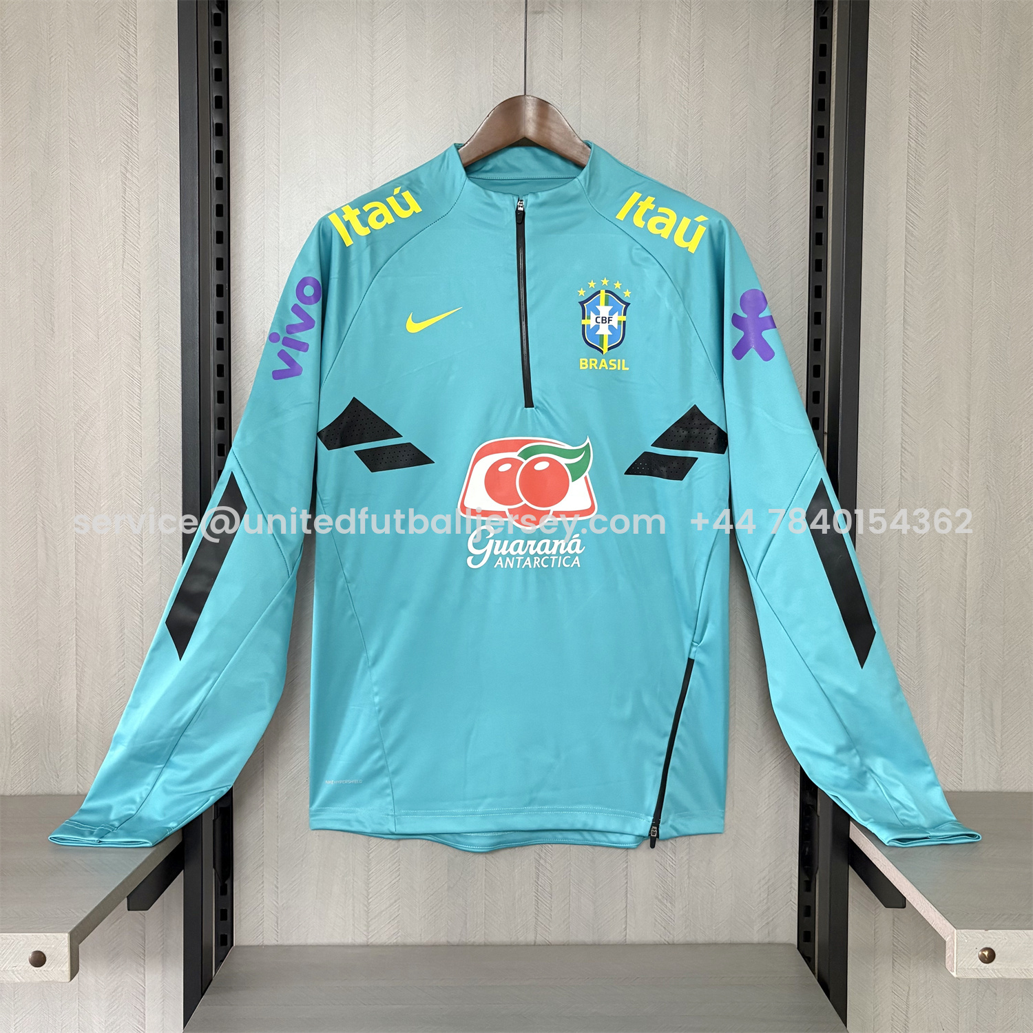 foot-Retro Brazil 2022 Pre-Match Cyan Windbreaker