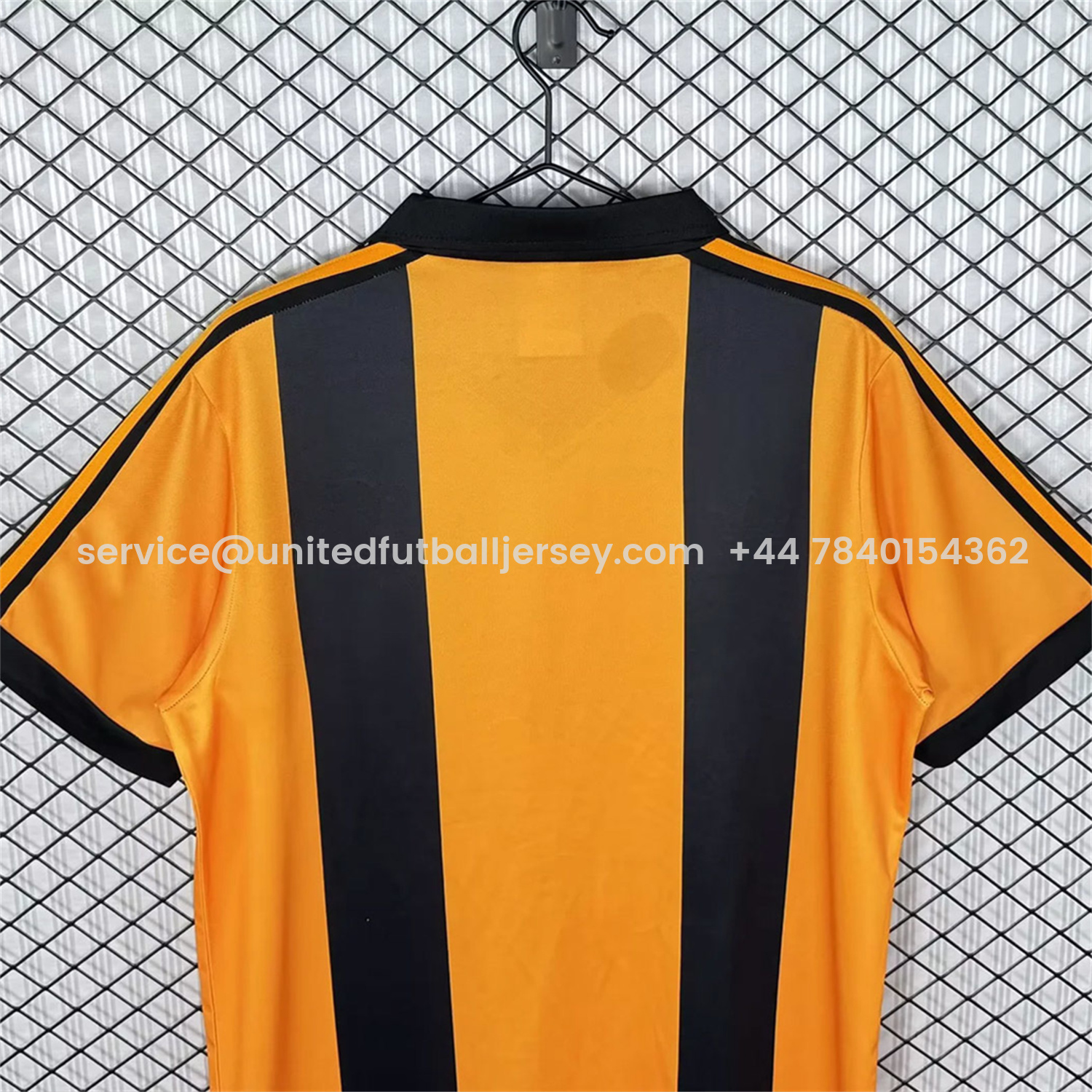 foot-Retro Hull City 1981-82 Home Jersey