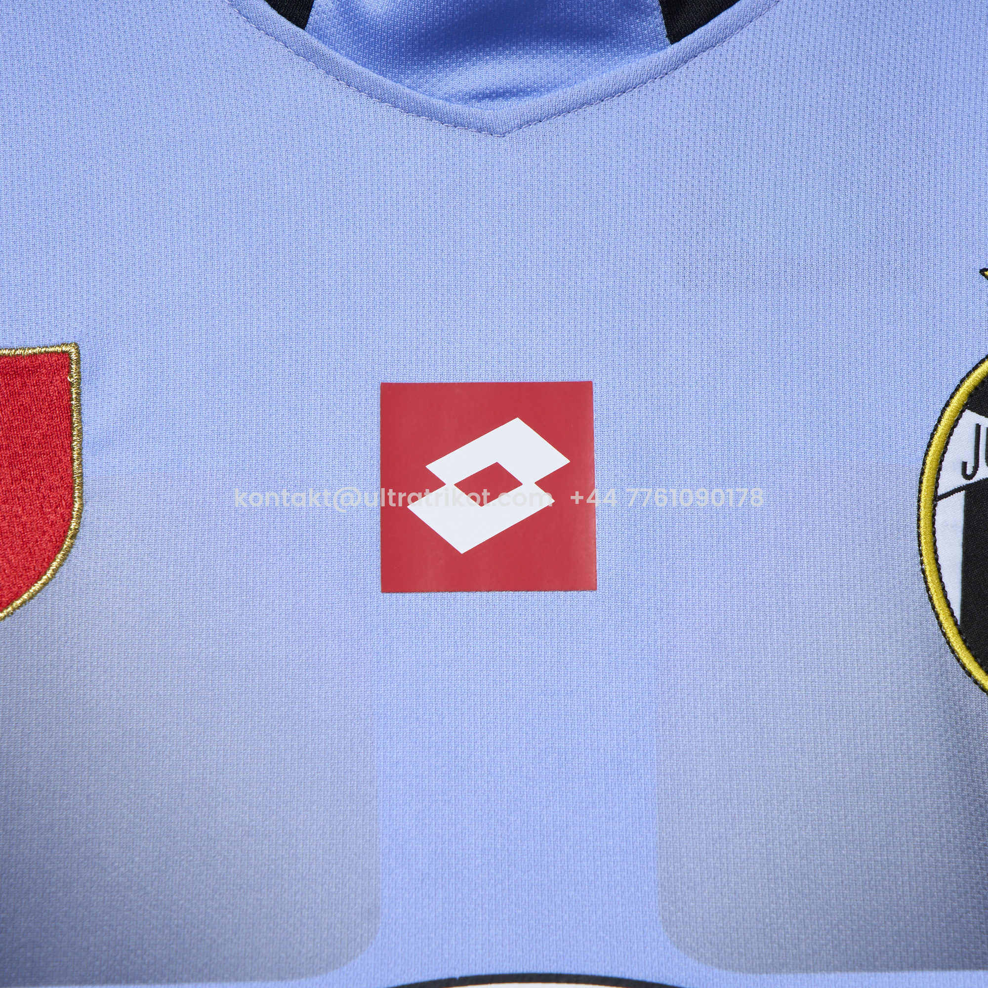 UltraTrikot-Retro Juventus 2002-03 Blue Goalkeeper Jersey