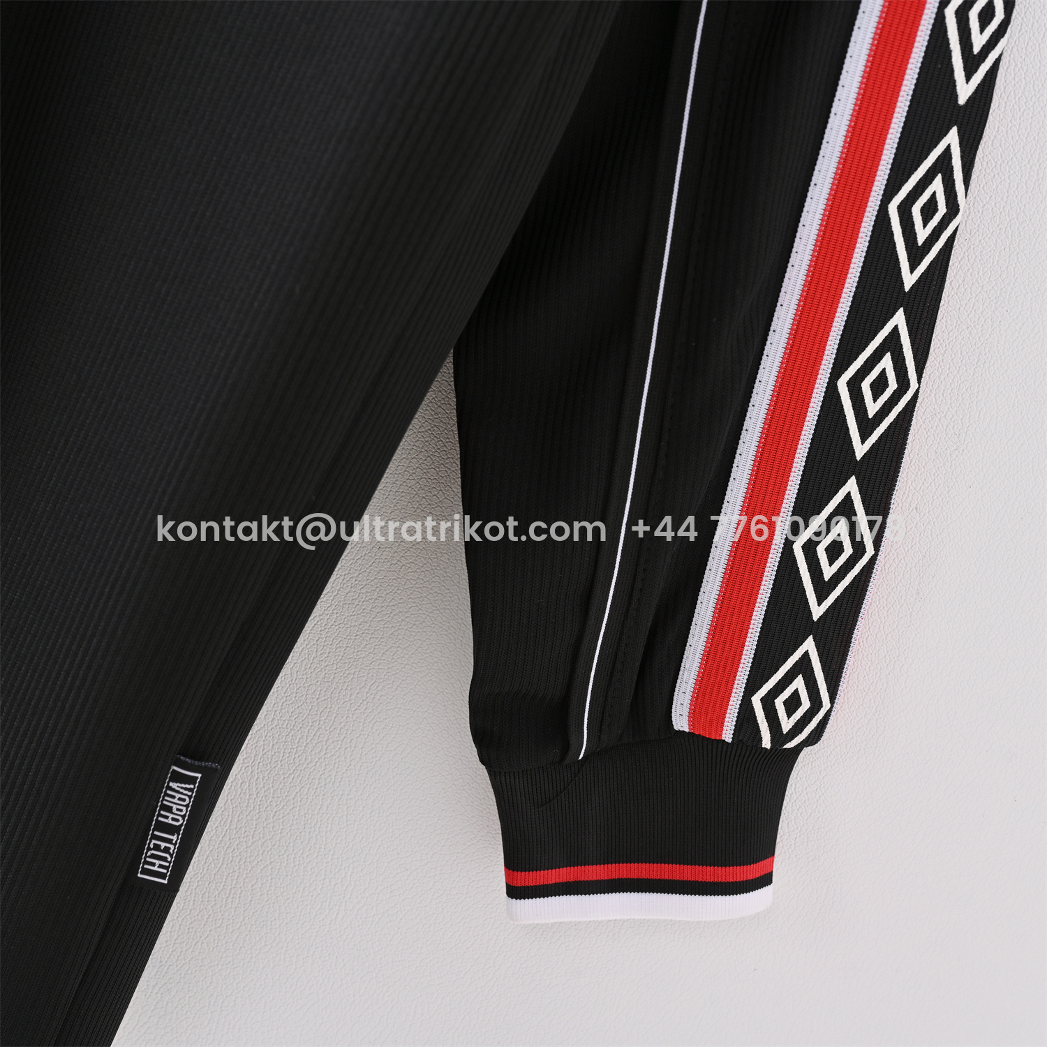 UltraTrikot-Retro Manchester United 1998-99 Black Long Sleeves Jersey