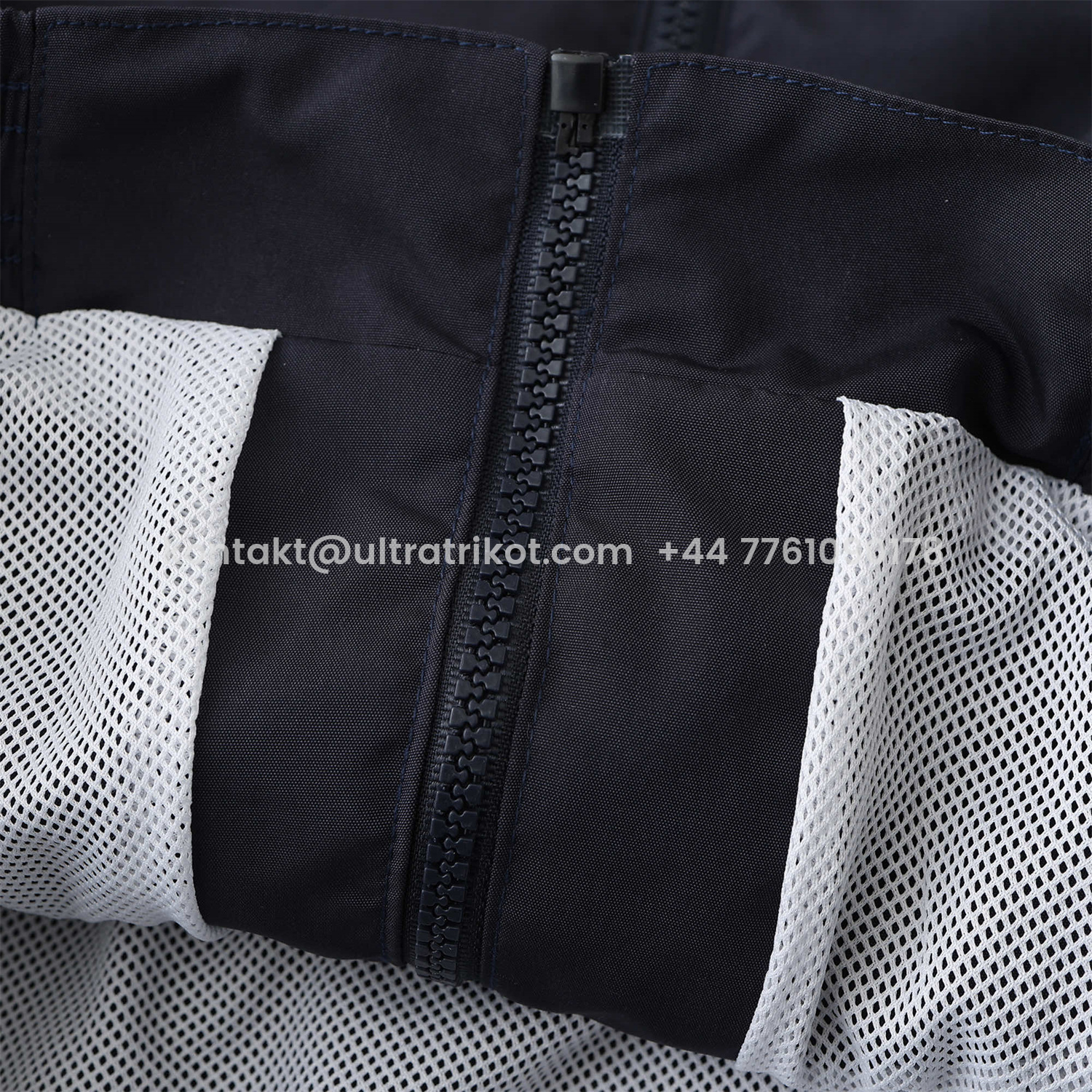 UltraTrikot-Retro England 1998 Windbreaker - Black