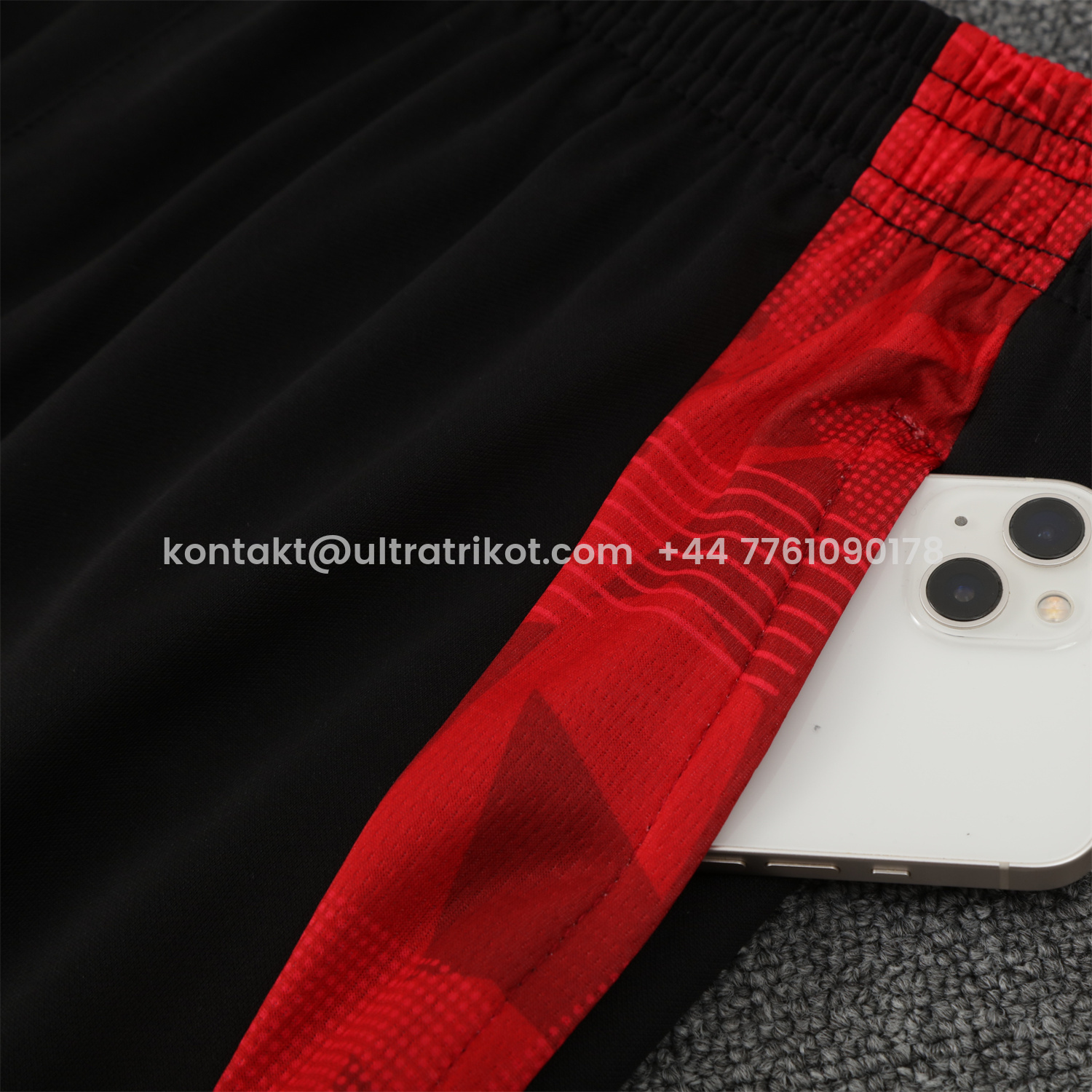 UltraTrikot-Manchester United 25-26 Traning Hoodie Set - Flowing Red Hoodie With Black Pants