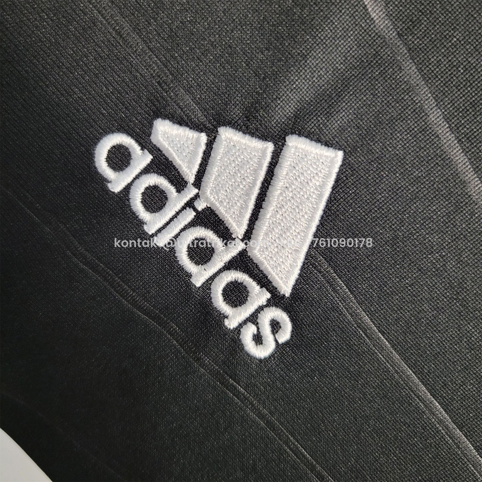 UltraTrikot-Retro Real Madrid 10-11 Away Stadium Jersey