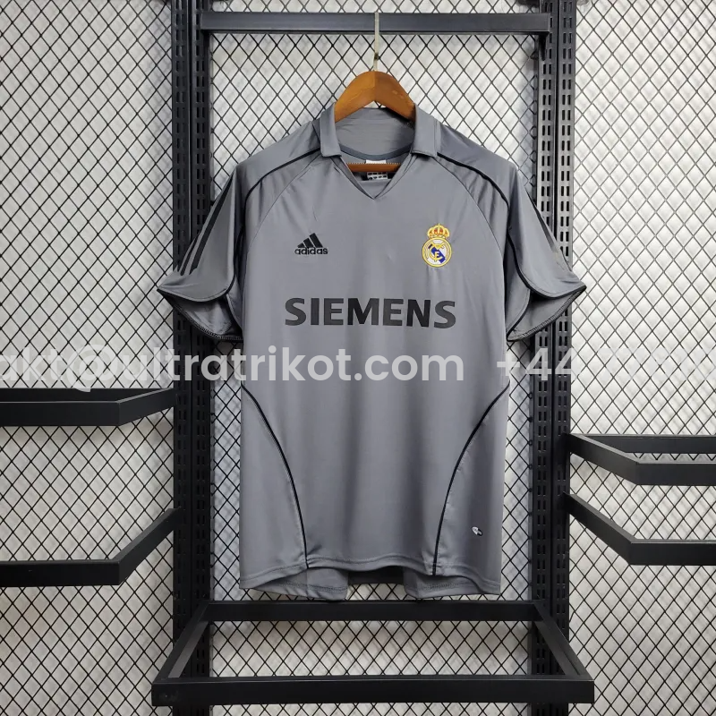 UltraTrikot-Retro Real Madrid 05-06 Third Jersey