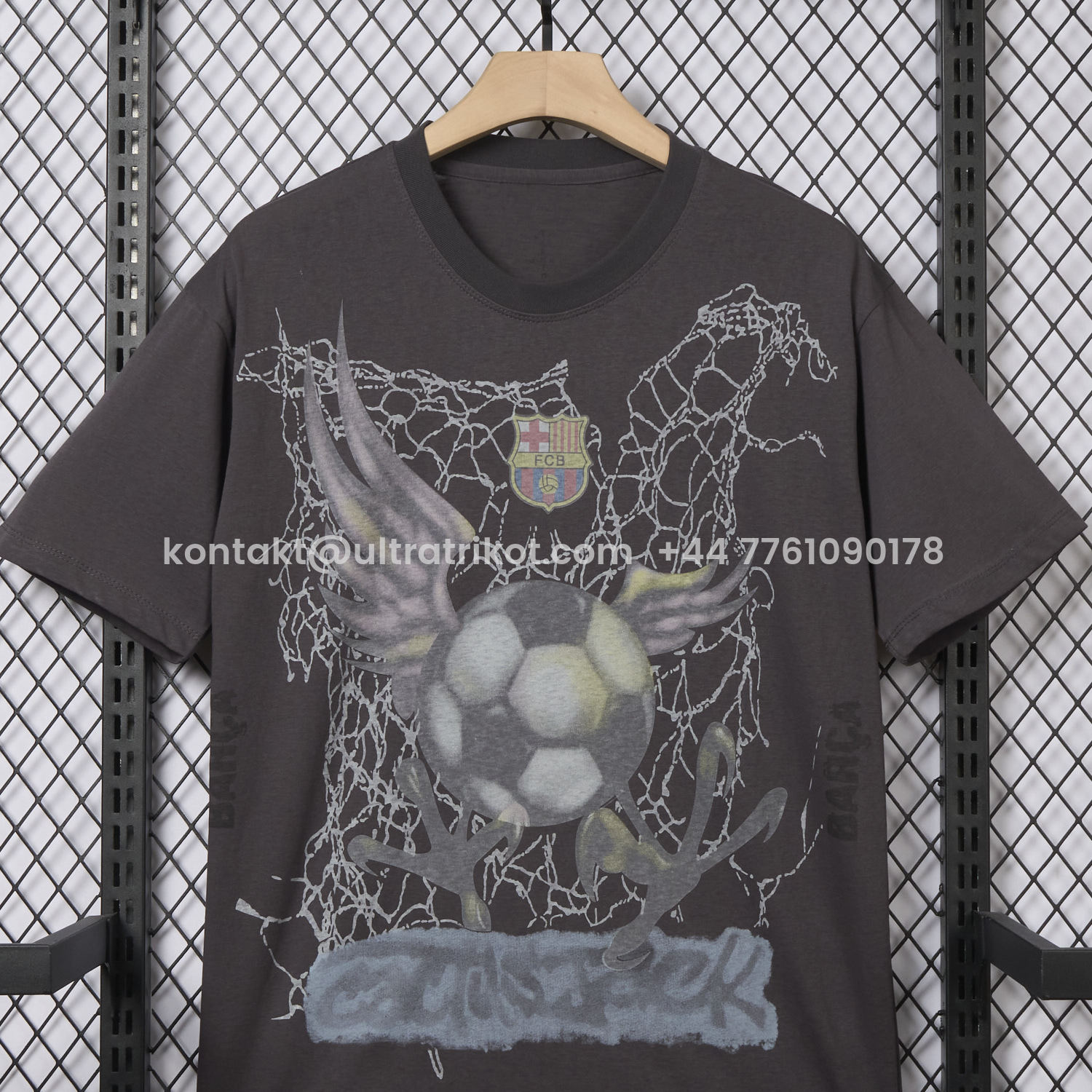 UltraTrikot-Barcelona x Travis Scott 24-25 Football Eagle Pattern Dark Grey T-shirt