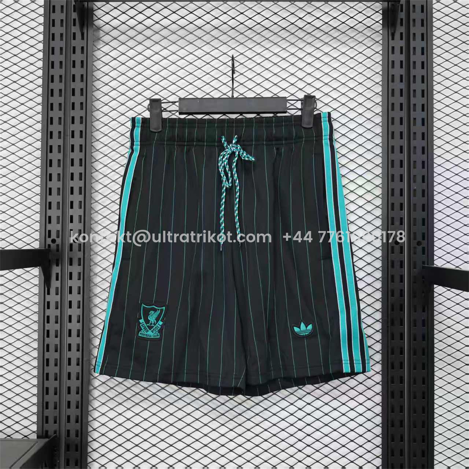 UltraTrikot-Liver.pool 25-26 Trefoil Black Travel Shorts - Player Version