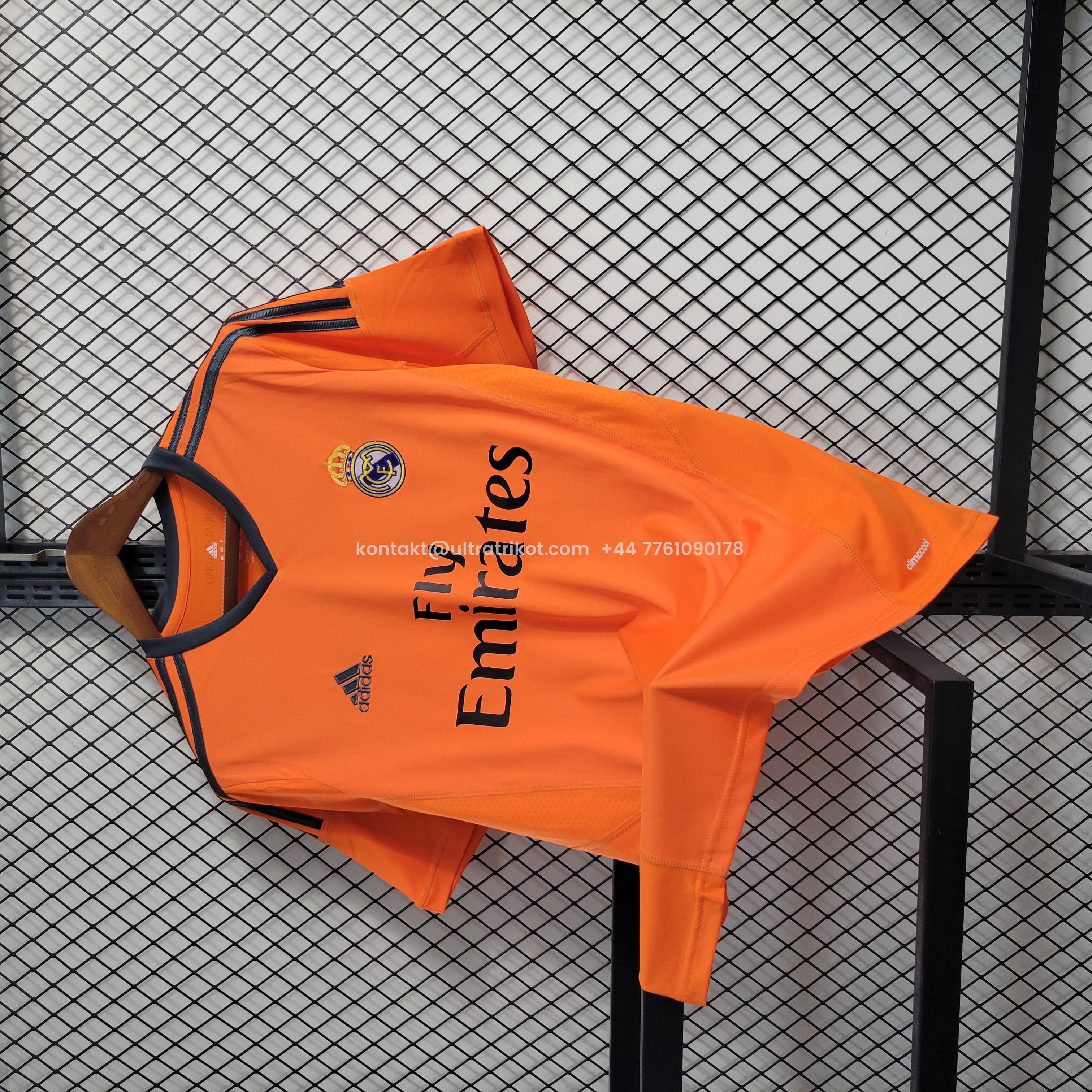 UltraTrikot-Retro Real Madrid 13-14 Third Jersey