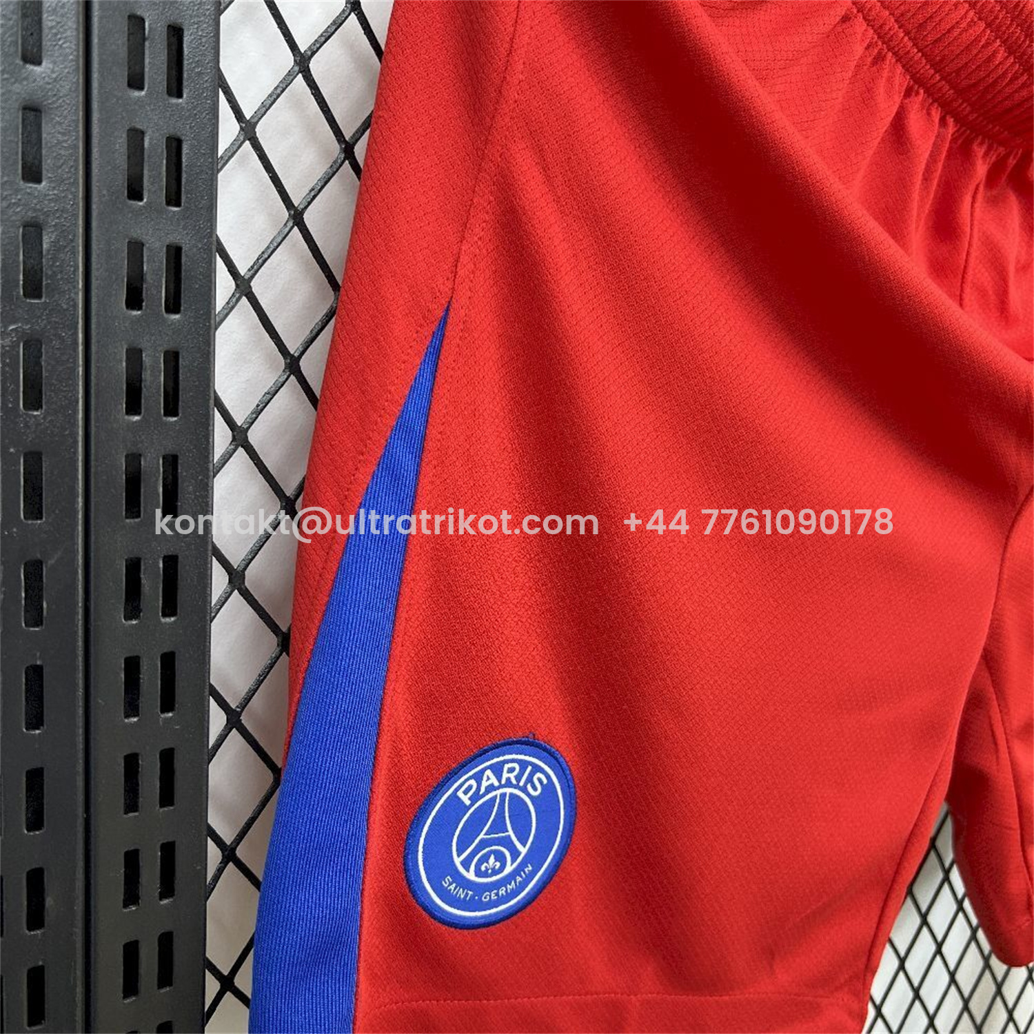 UltraTrikot-Paris Saint-Germain PSG 25-26 Third Red Shorts - Fans Version