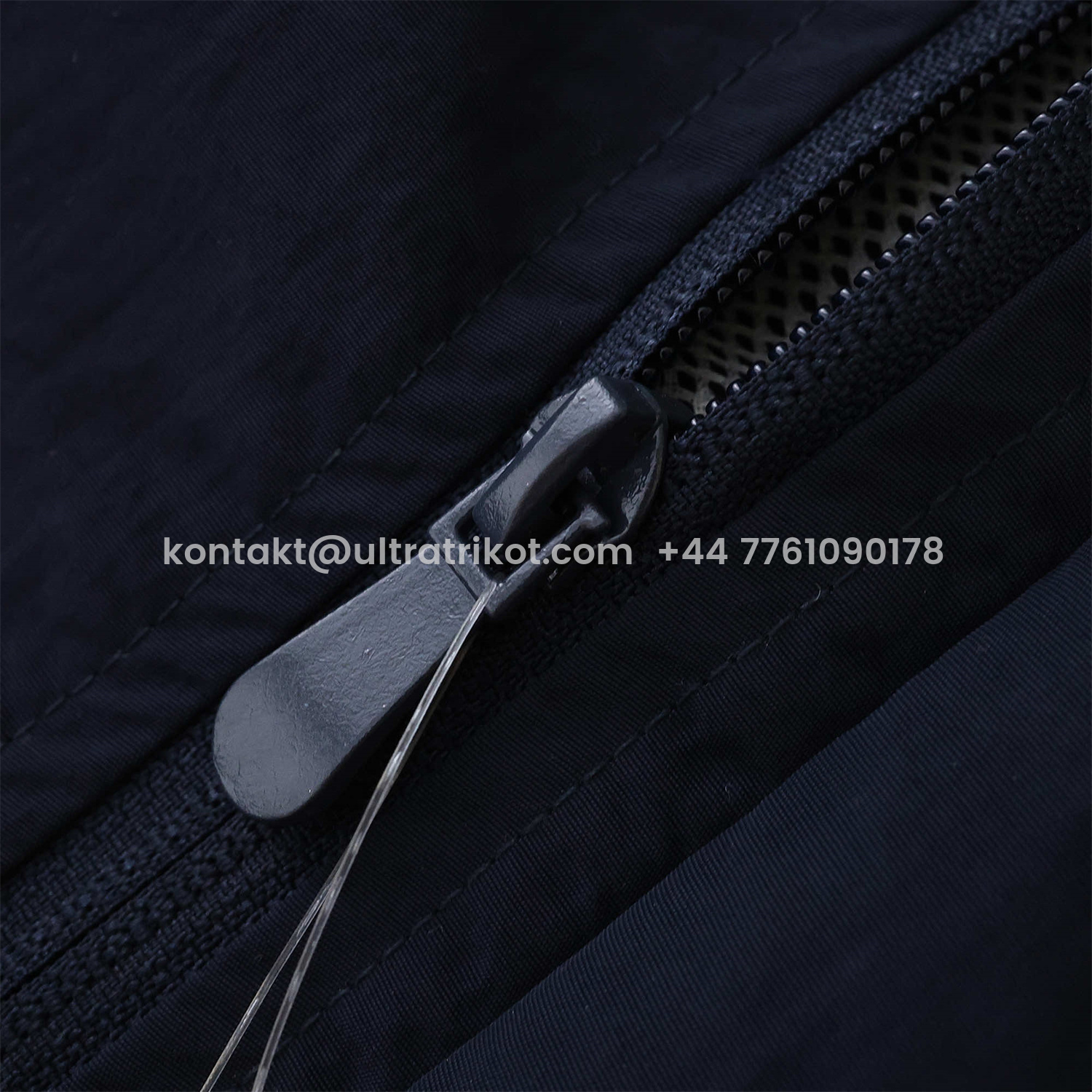 UltraTrikot-Real Madrid 25-26 Throwback Windbreaker Jacket - Black