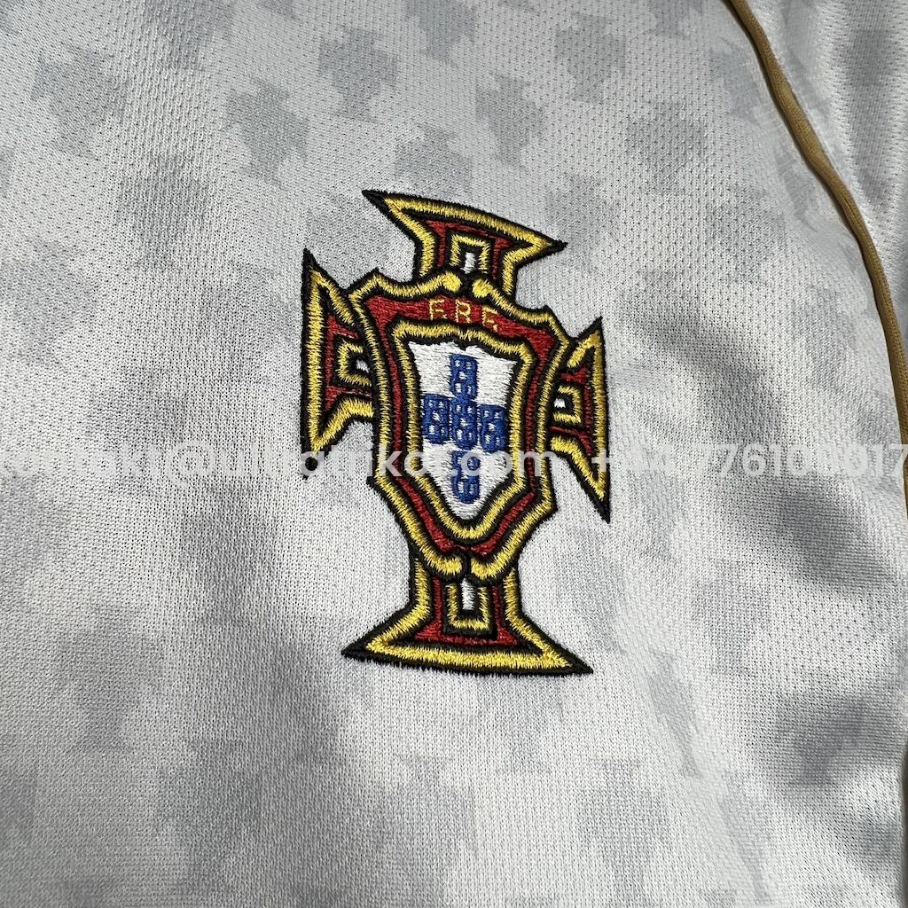 UltraTrikot-Retro Portugal 2004 Away Jersey