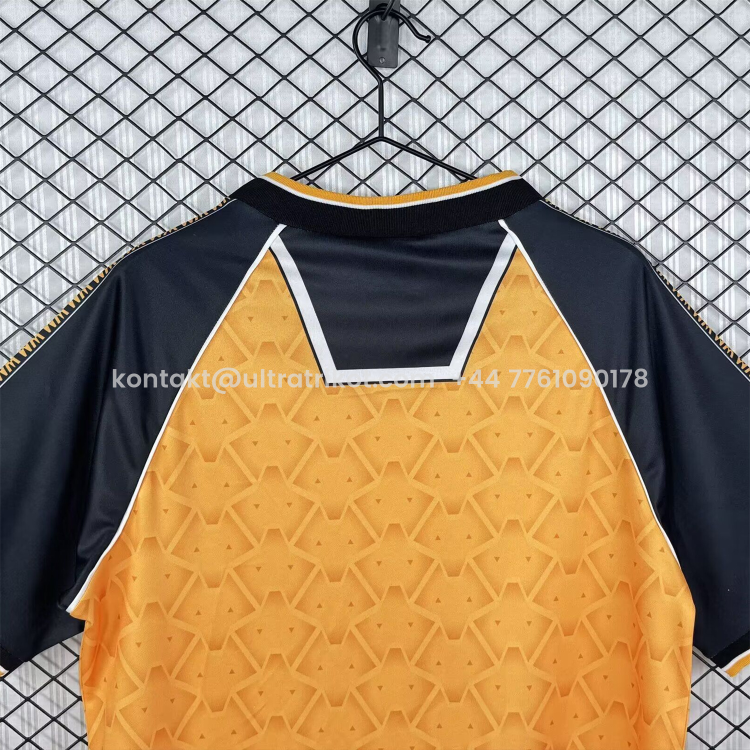 UltraTrikot-Retro Wolverhampton Wanderers Wolves 1996-98 Home Jersey
