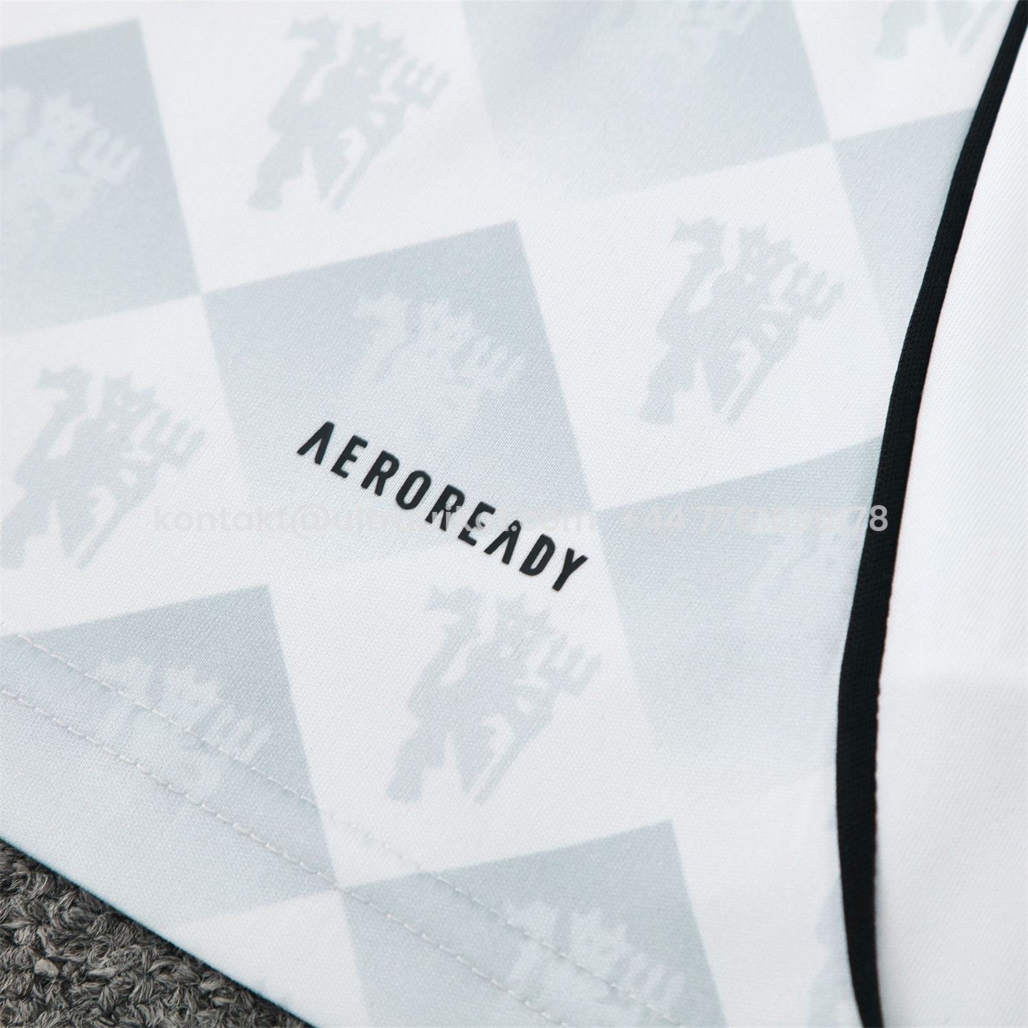 UltraTrikot-Manchester United 25-26 Short-Sleeve Training Set - Red Edge White Top & Black Shorts