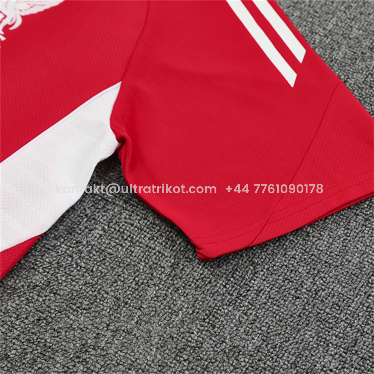 UltraTrikot-Liver.pool 25-26 Kids Short-Sleeve Training Set - Red Top & Black Shorts