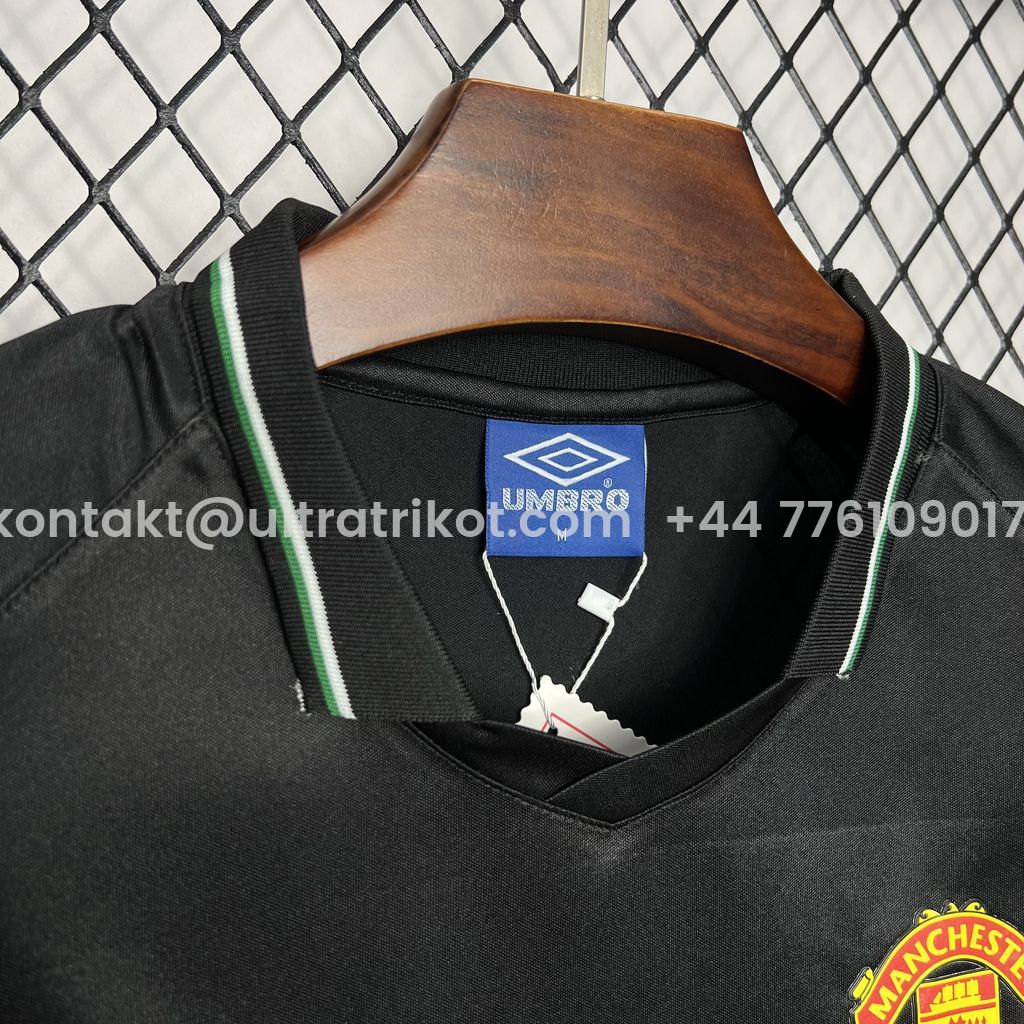 UltraTrikot-Retro Manchester United 1998-99 Third Jersey