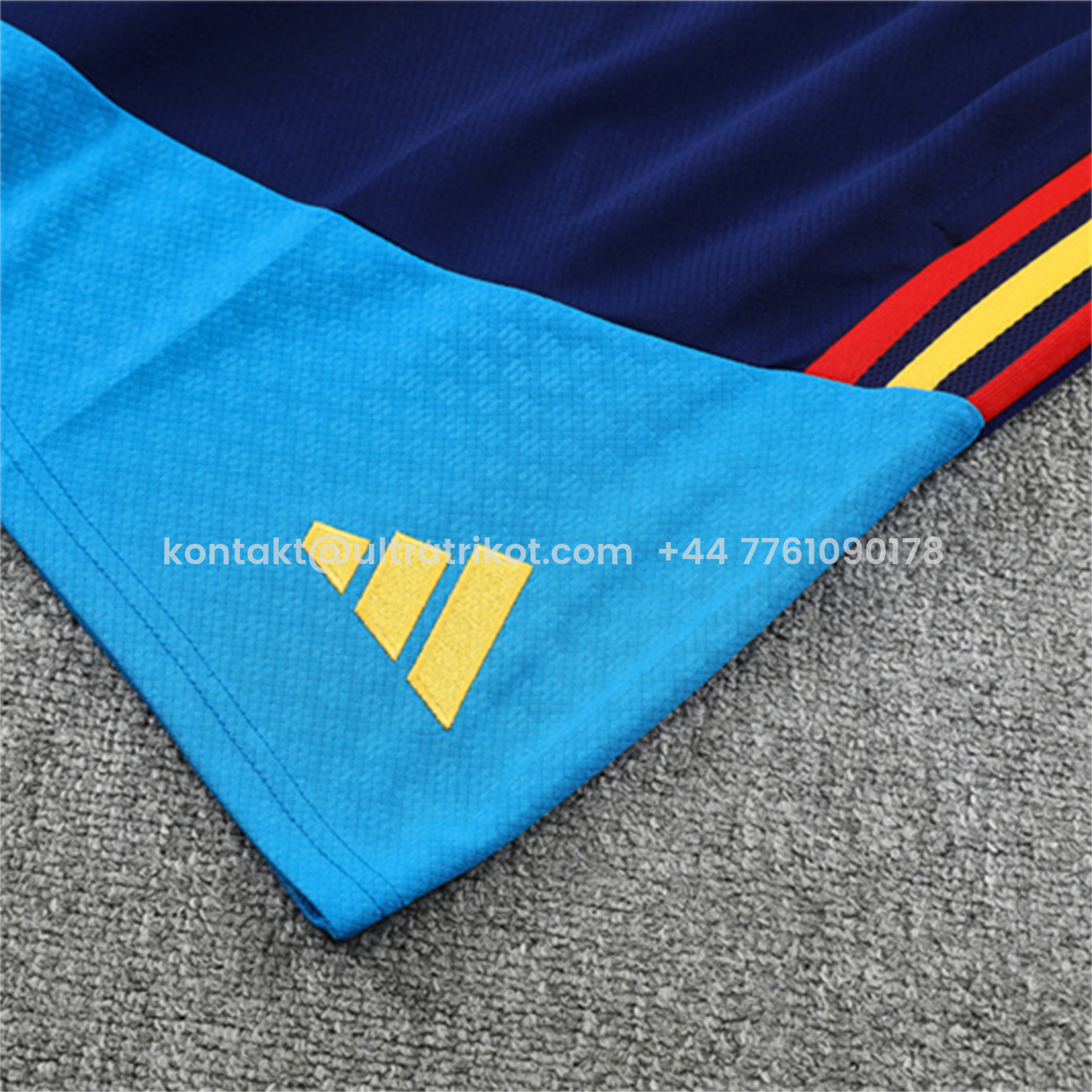 UltraTrikot-Spain 2026 Kids Short-Sleeve Training Set - Lake Blue Top & Shorts