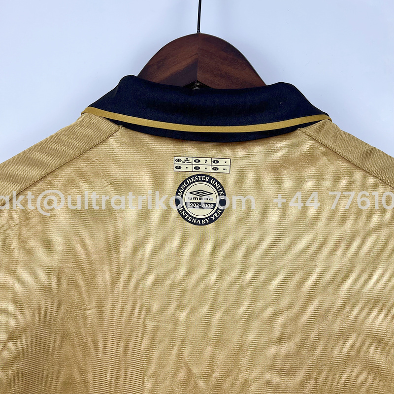 UltraTrikot-Retro Manchester United 01-02 100th Anniversary Special Edition Jersey - Gold