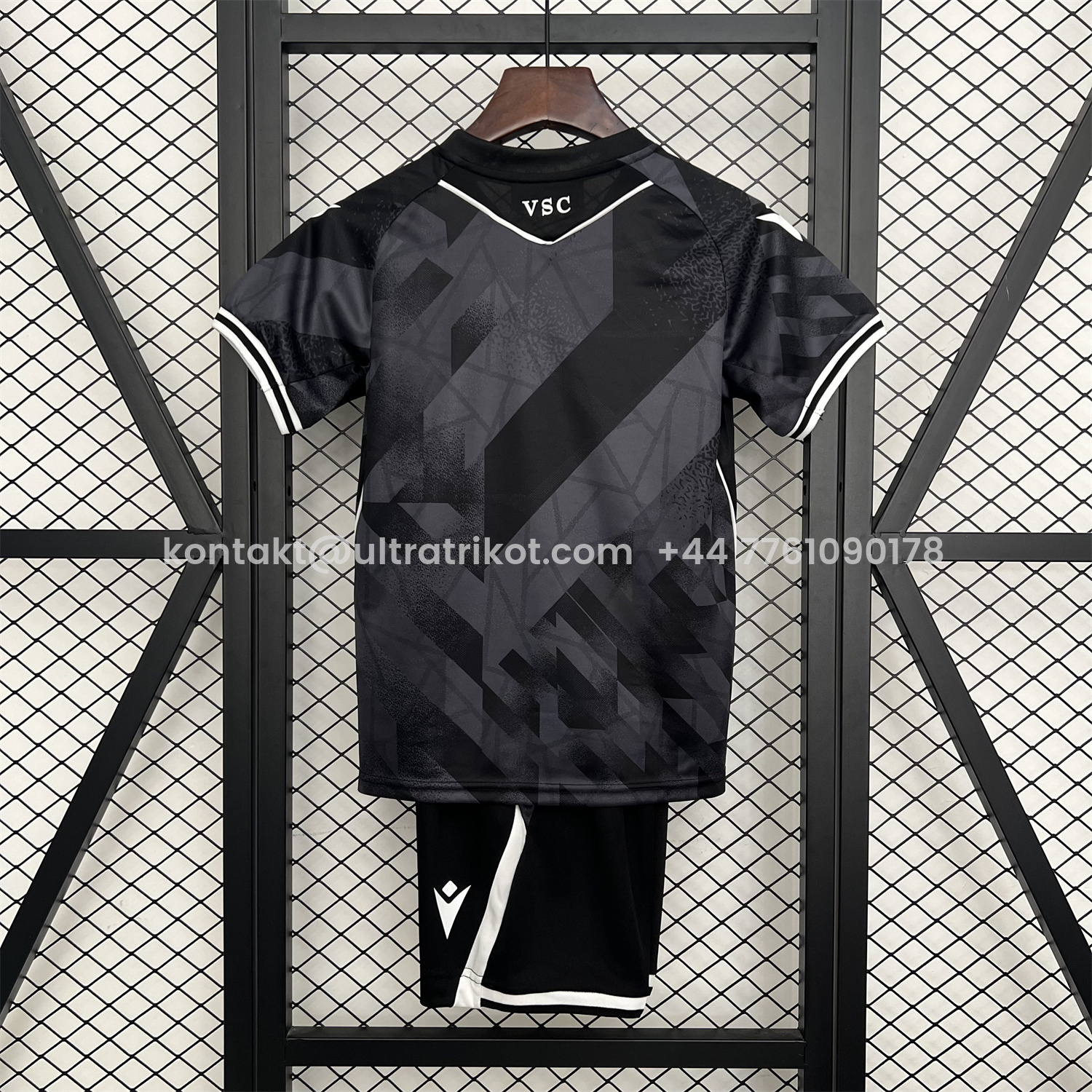UltraTrikot-Guimarães 25-26 Away Kids Kit